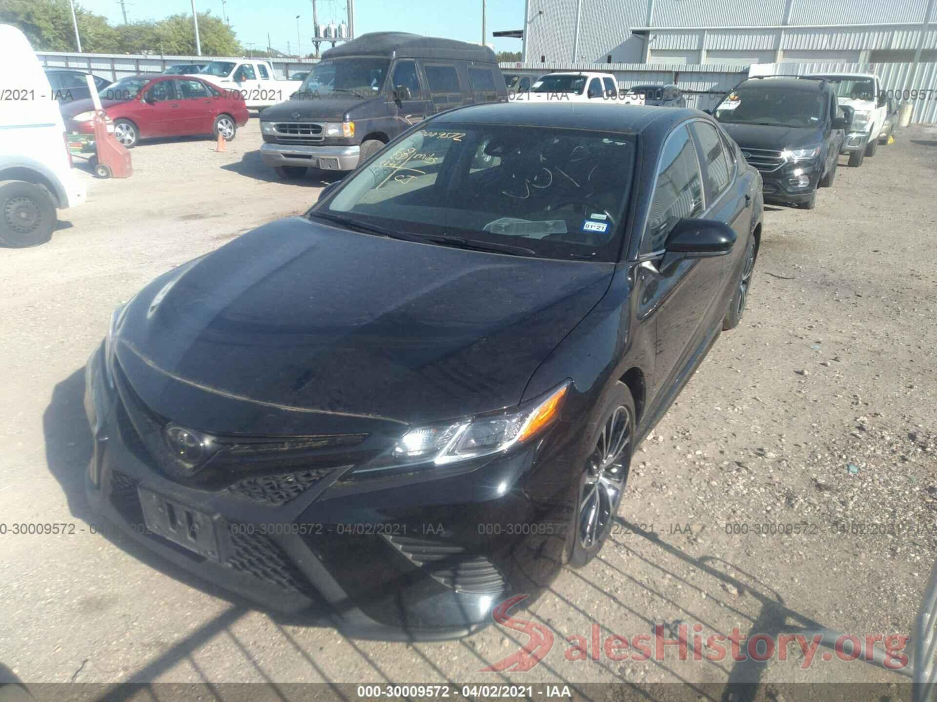 4T1B11HK1KU742299 2019 TOYOTA CAMRY