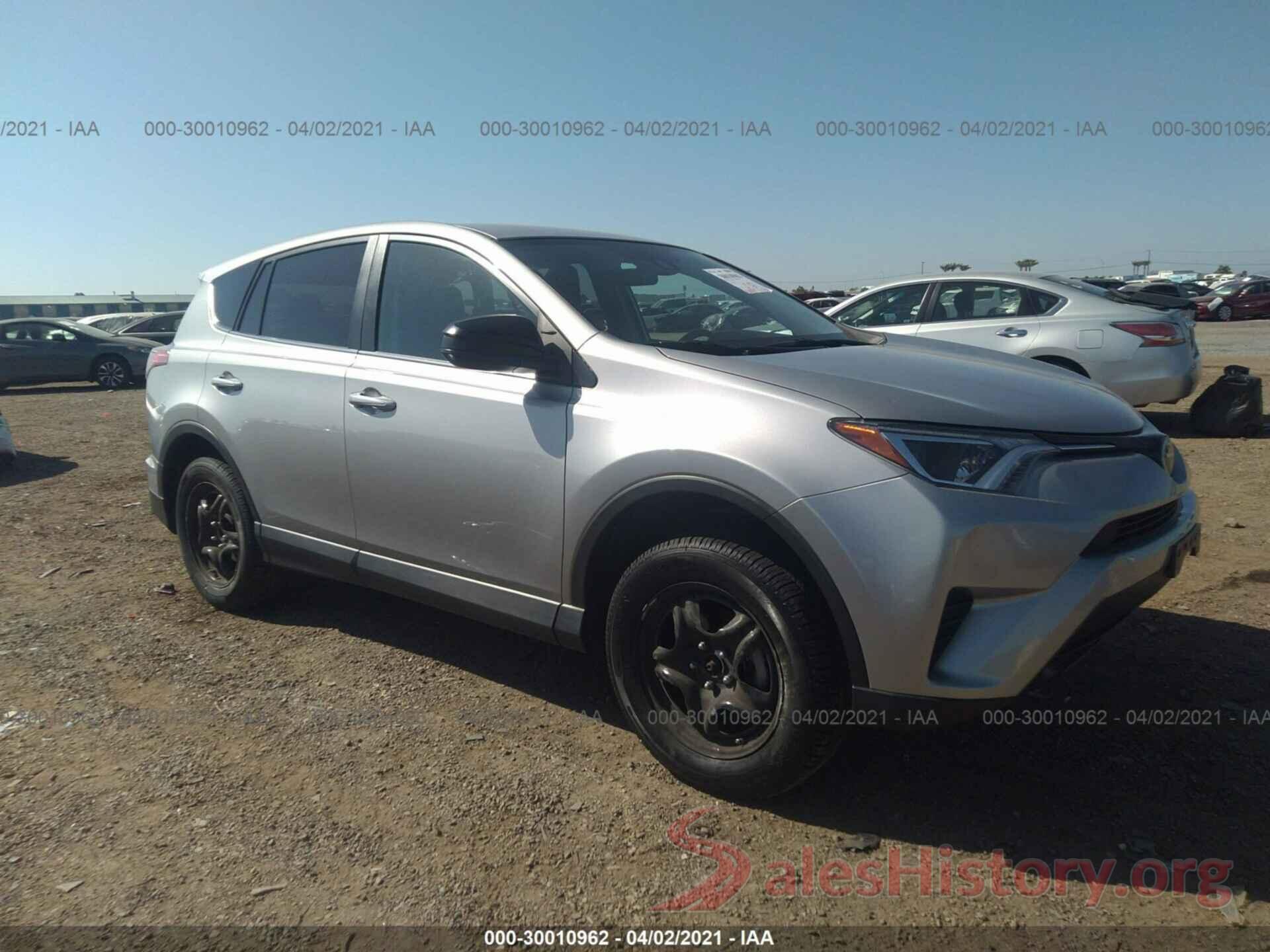 2T3ZFREV1JW446959 2018 TOYOTA RAV4