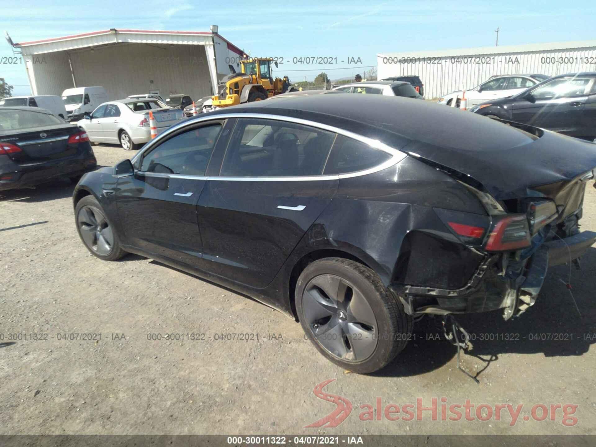 5YJ3E1EA8JF044126 2018 TESLA MODEL 3