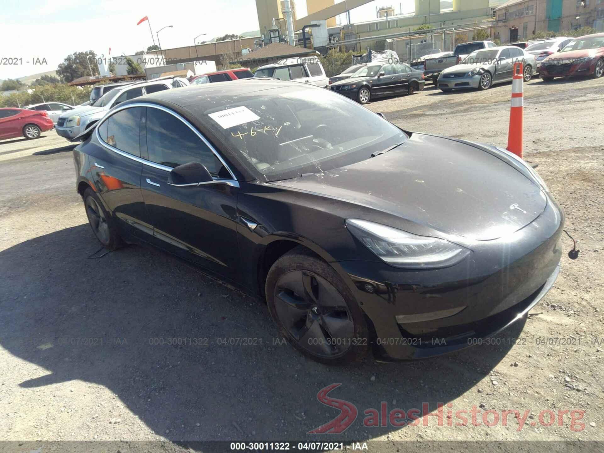 5YJ3E1EA8JF044126 2018 TESLA MODEL 3