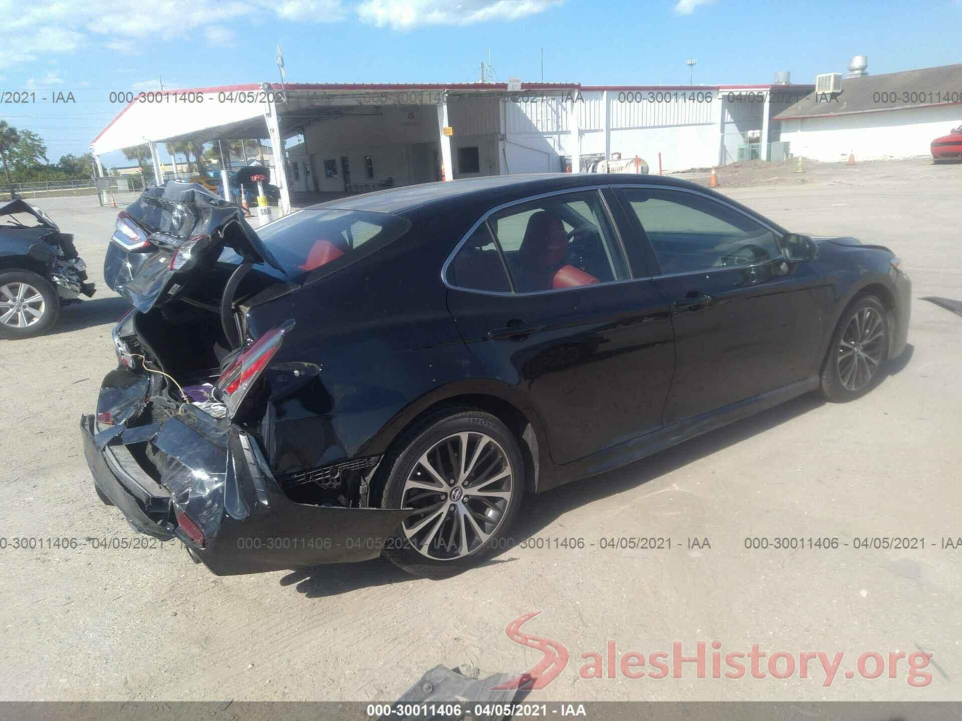 4T1B11HK6JU587781 2018 TOYOTA CAMRY