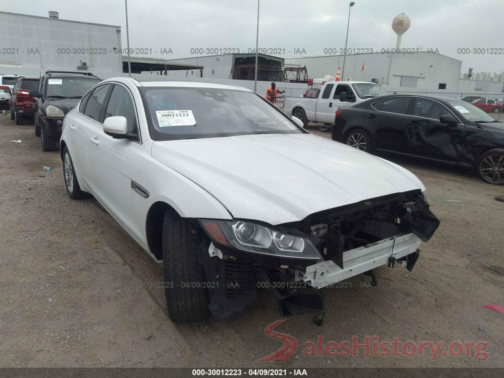 SAJBR4BVXHCY30172 2017 JAGUAR XF