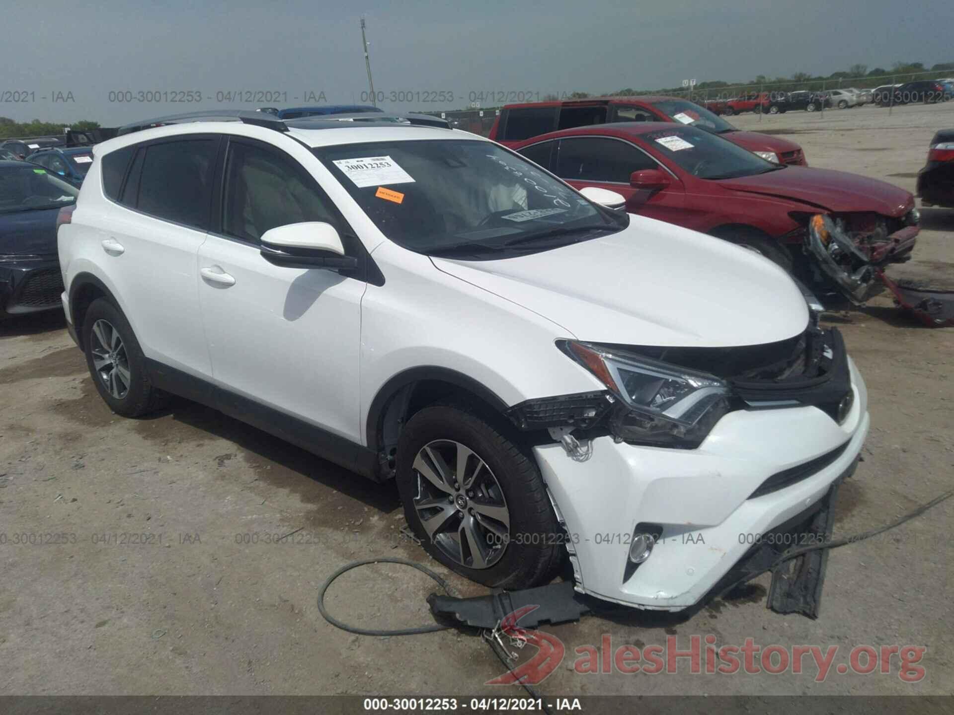 JTMWFREV0JD113538 2018 TOYOTA RAV4