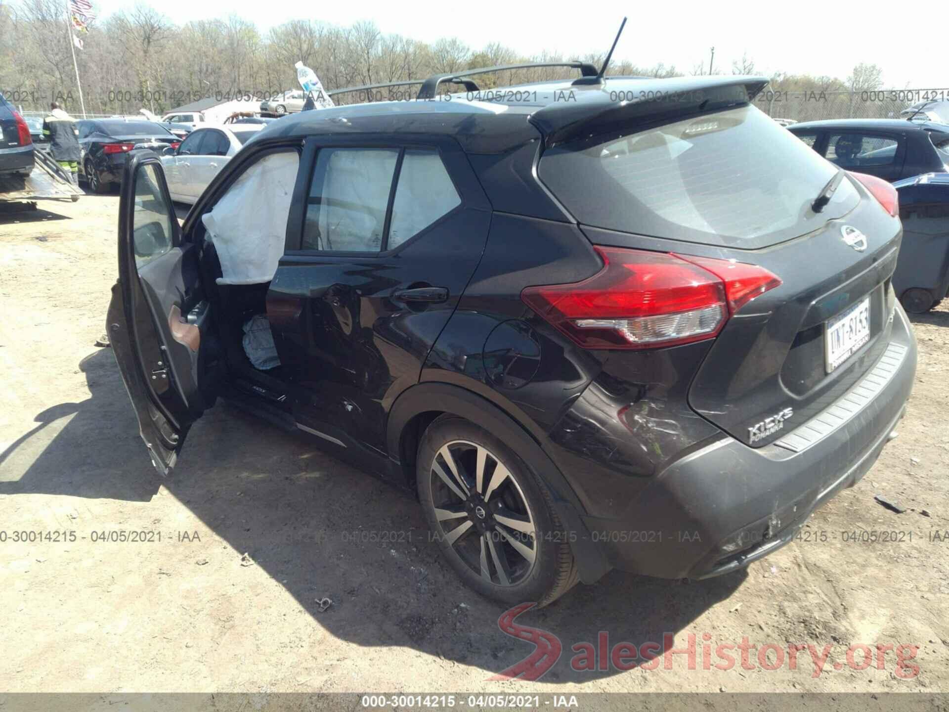 3N1CP5CU3KL498076 2019 NISSAN KICKS