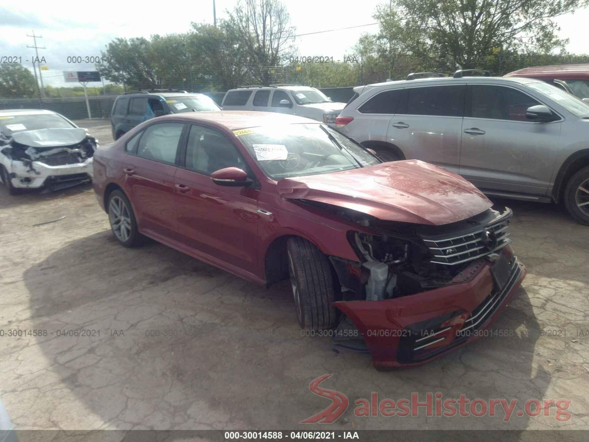 1VWAA7A32JC048261 2018 VOLKSWAGEN PASSAT