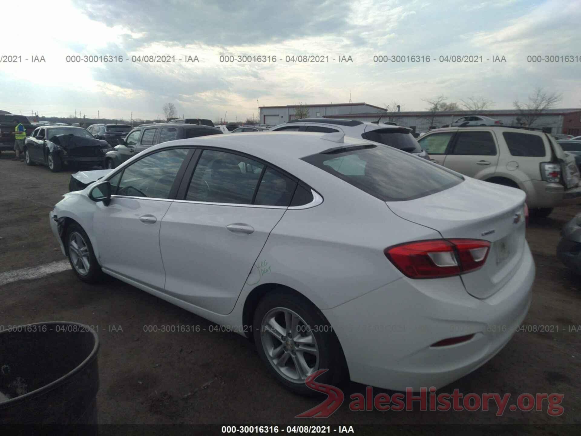 1G1BE5SM8J7211780 2018 CHEVROLET CRUZE