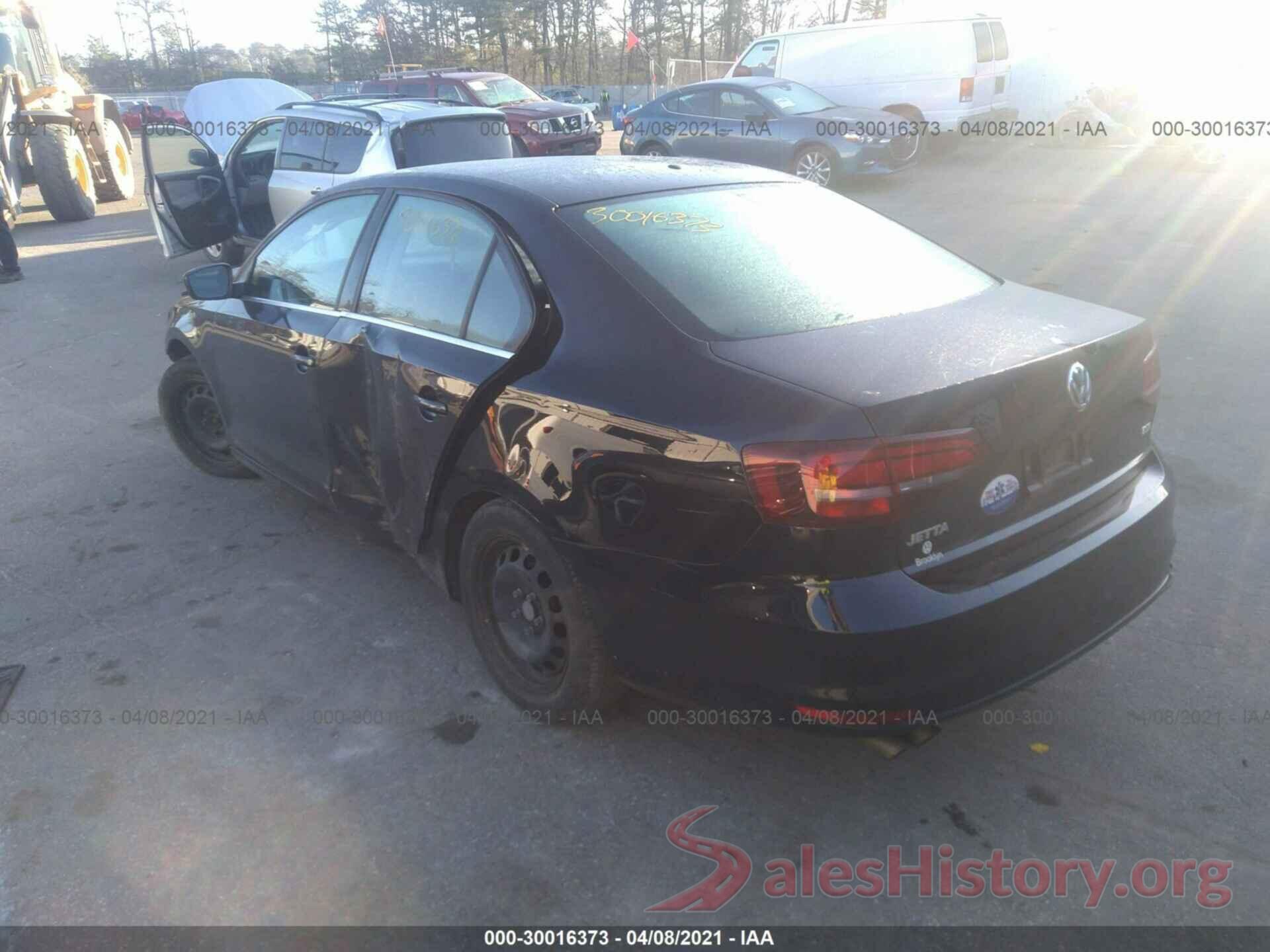 3VW2B7AJ7HM236055 2017 VOLKSWAGEN JETTA