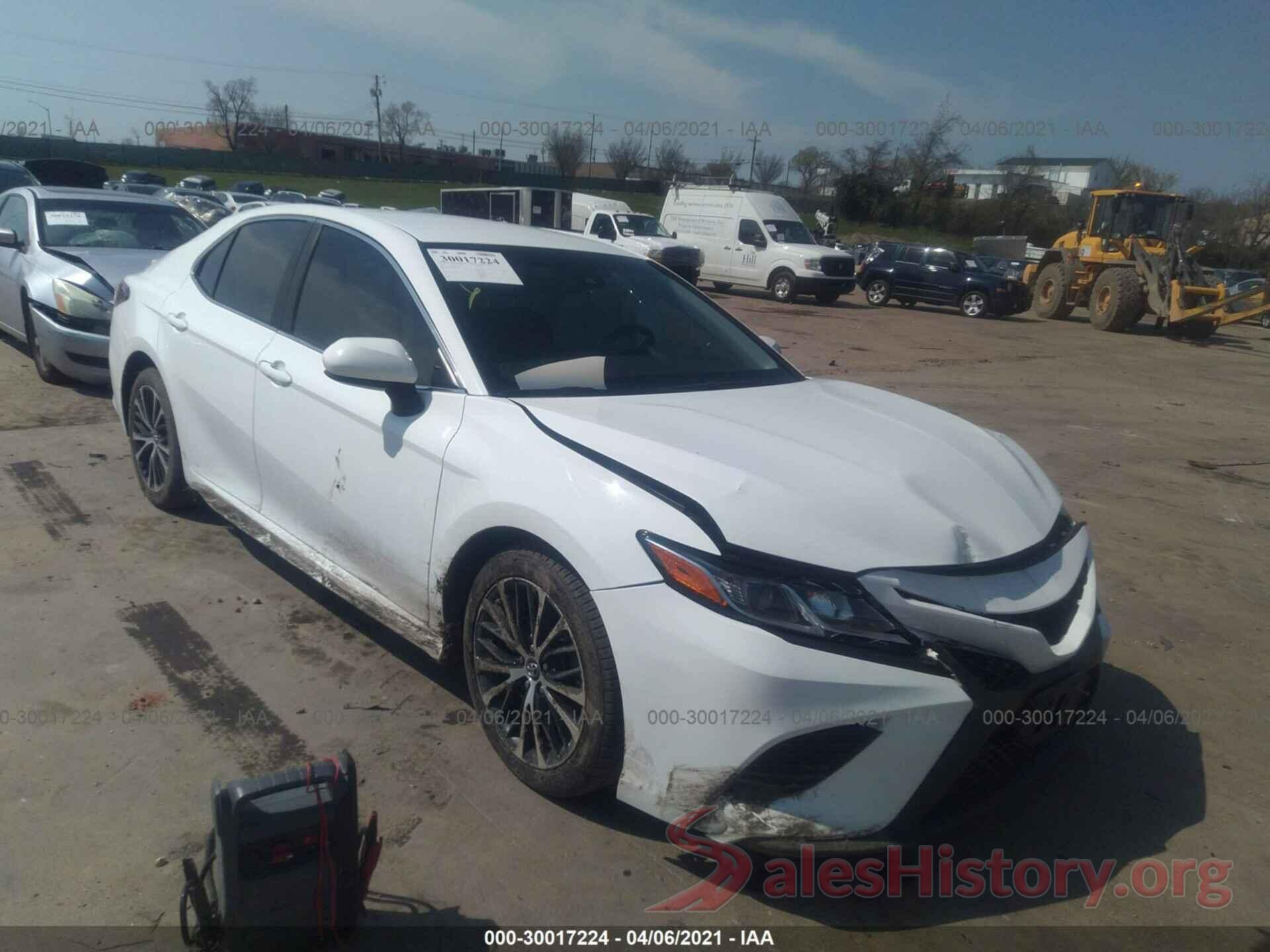 4T1B11HK6JU628491 2018 TOYOTA CAMRY