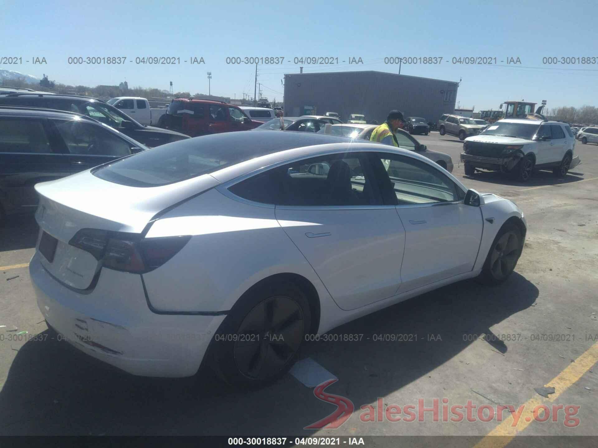 5YJ3E1EB1KF494159 2019 TESLA MODEL 3