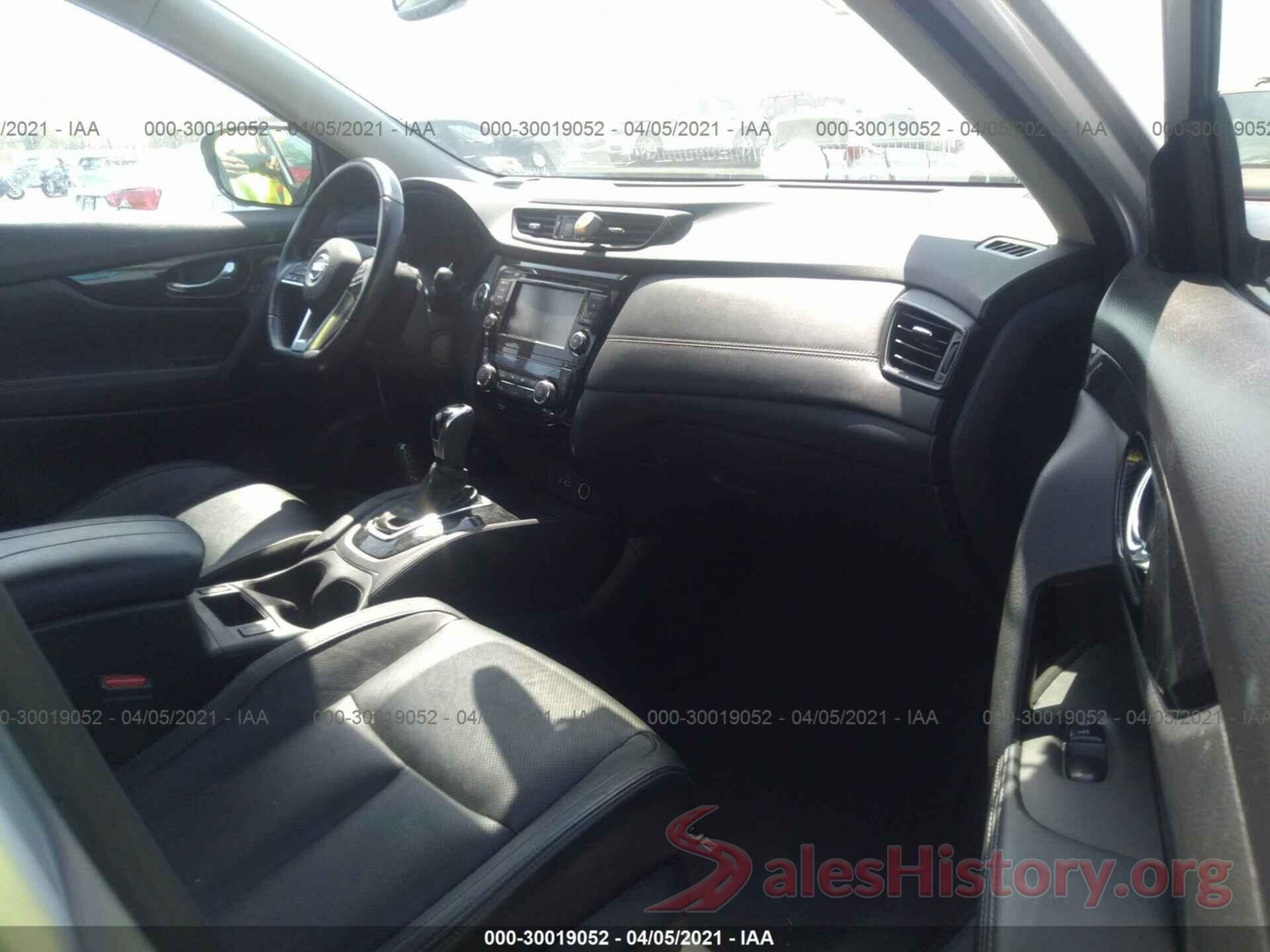 JN8AT2MV4JW317294 2018 NISSAN ROGUE