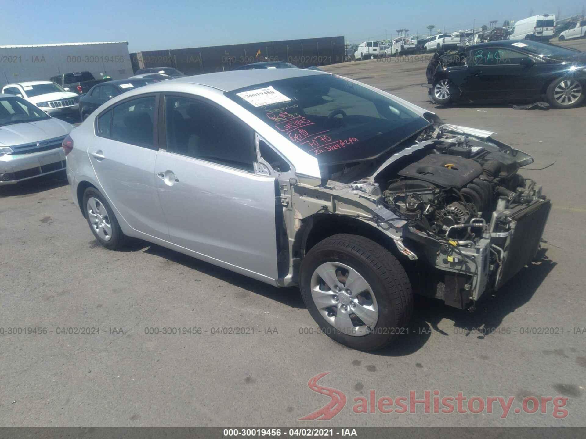 3KPFK4A77HE067947 2017 KIA FORTE