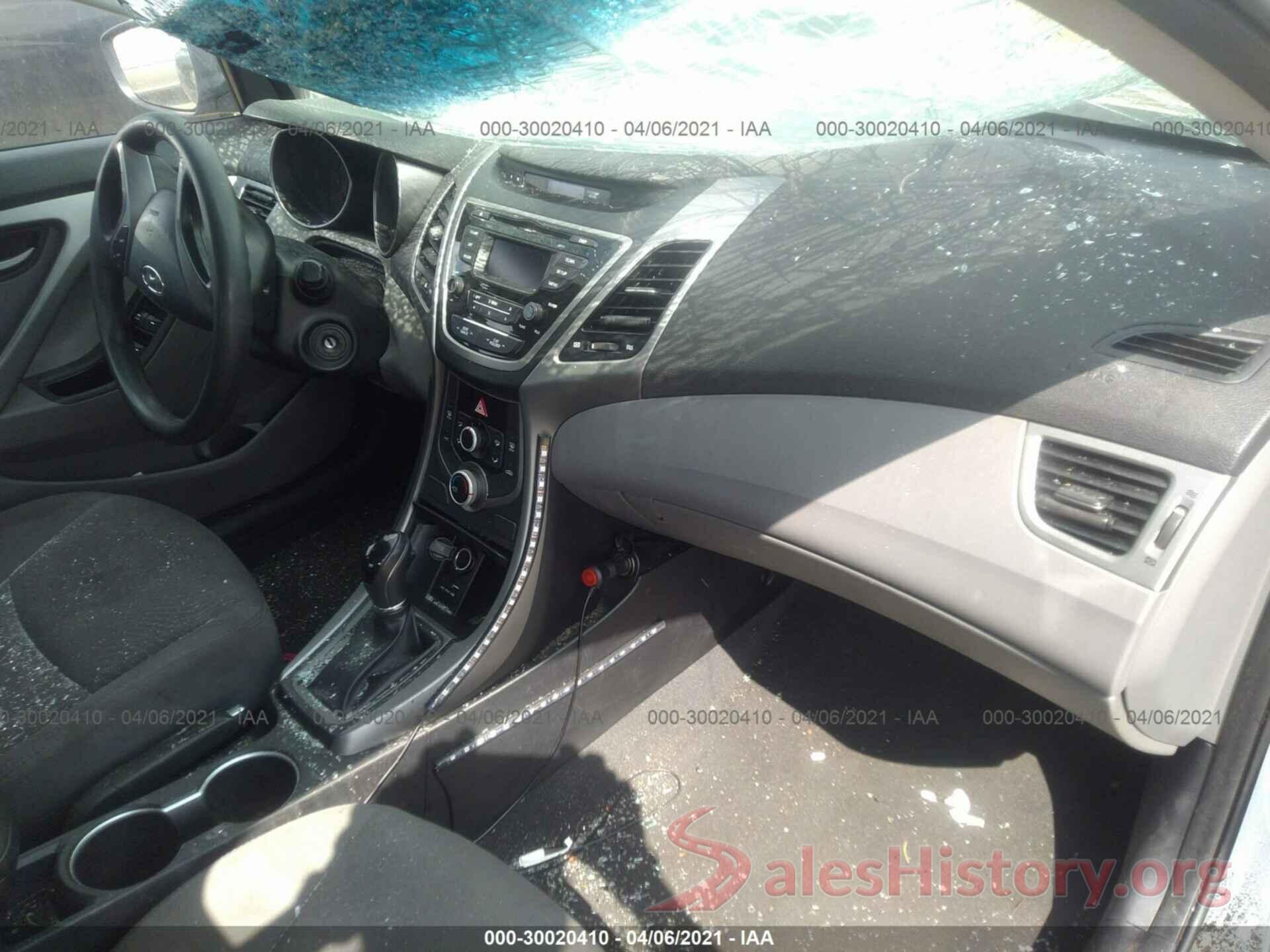 5NPDH4AE6GH755775 2016 HYUNDAI ELANTRA