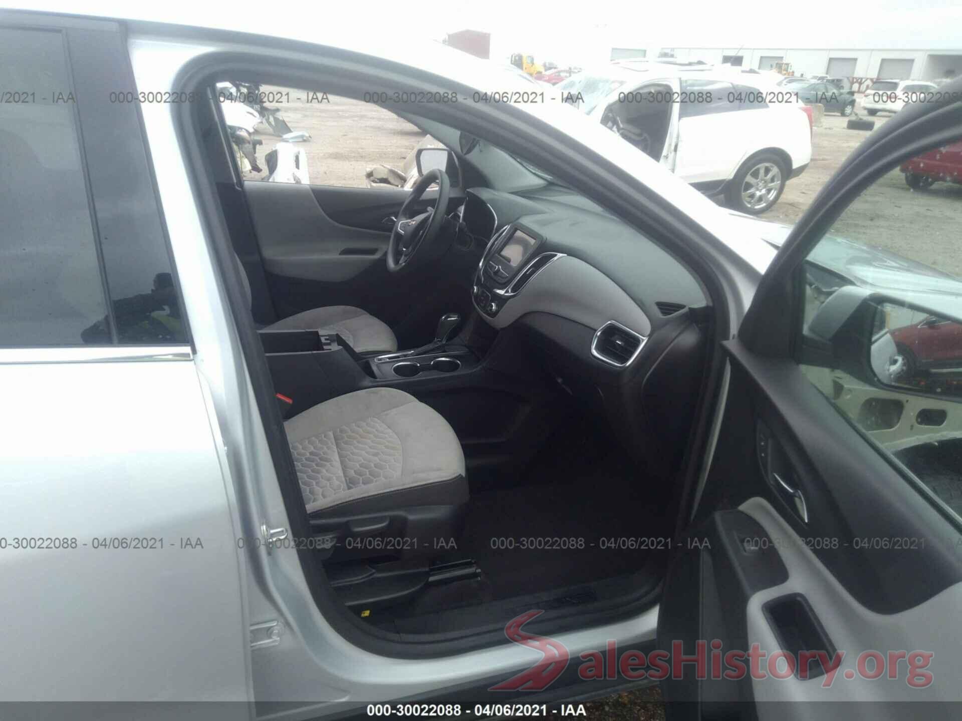 2GNAXKEV1K6160017 2019 CHEVROLET EQUINOX