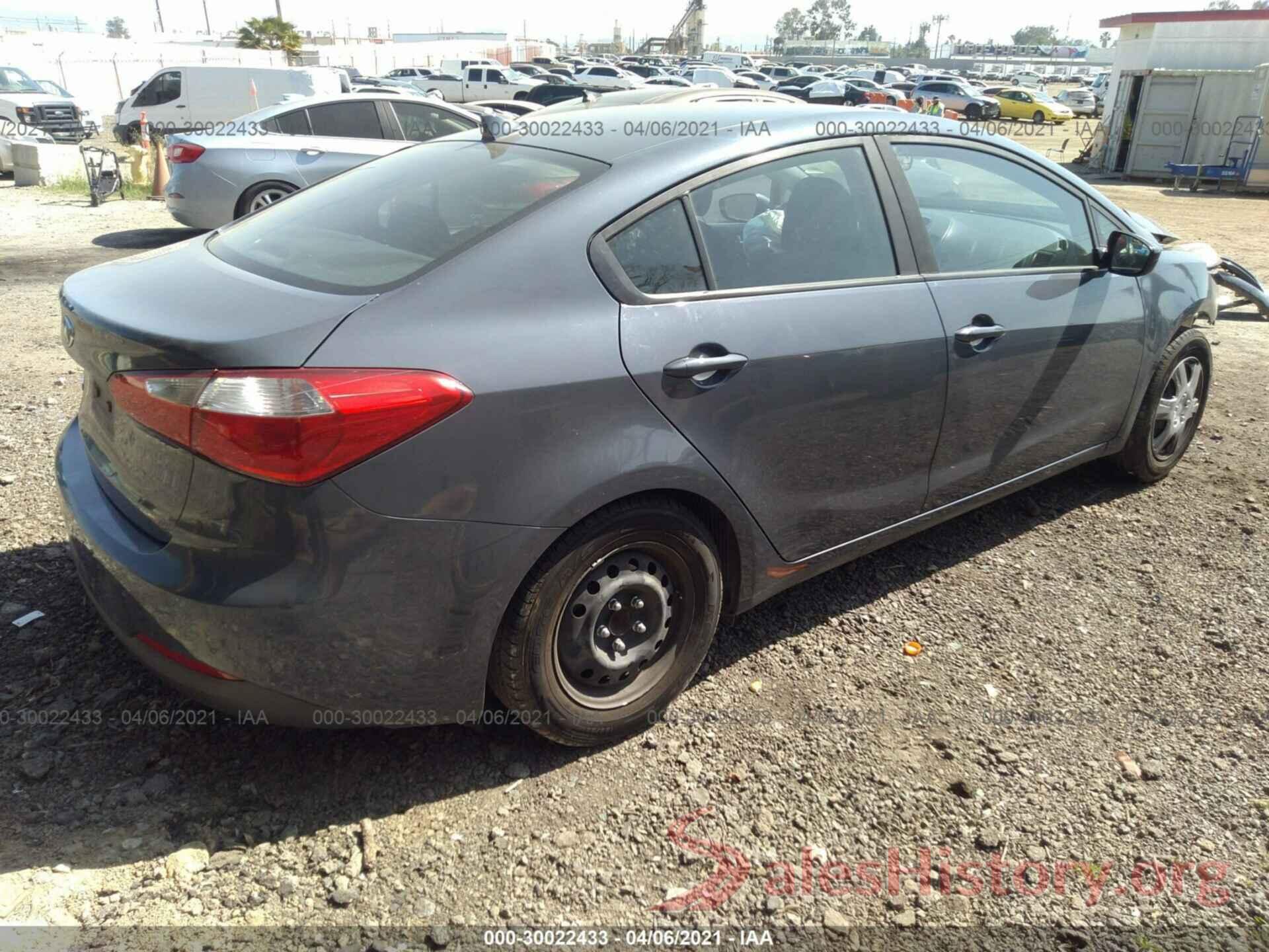 KNAFK4A66G5576409 2016 KIA FORTE