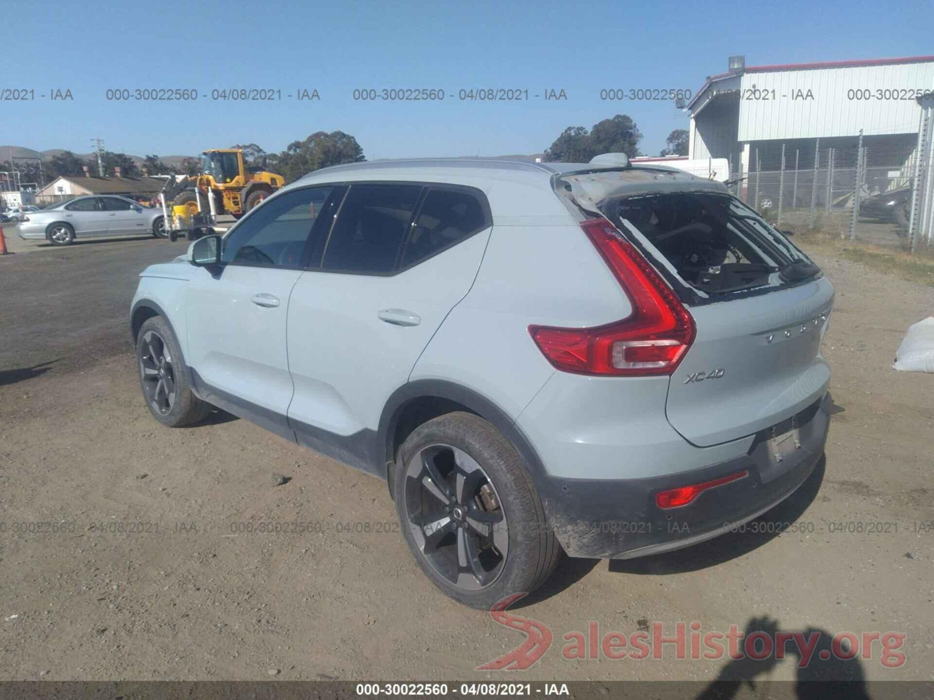 YV4162UK8K2058338 2019 VOLVO XC40