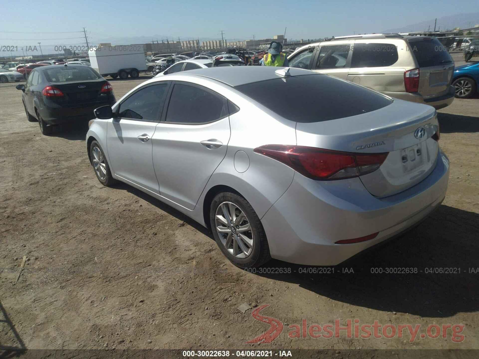 KMHDH4AE5GU575821 2016 HYUNDAI ELANTRA