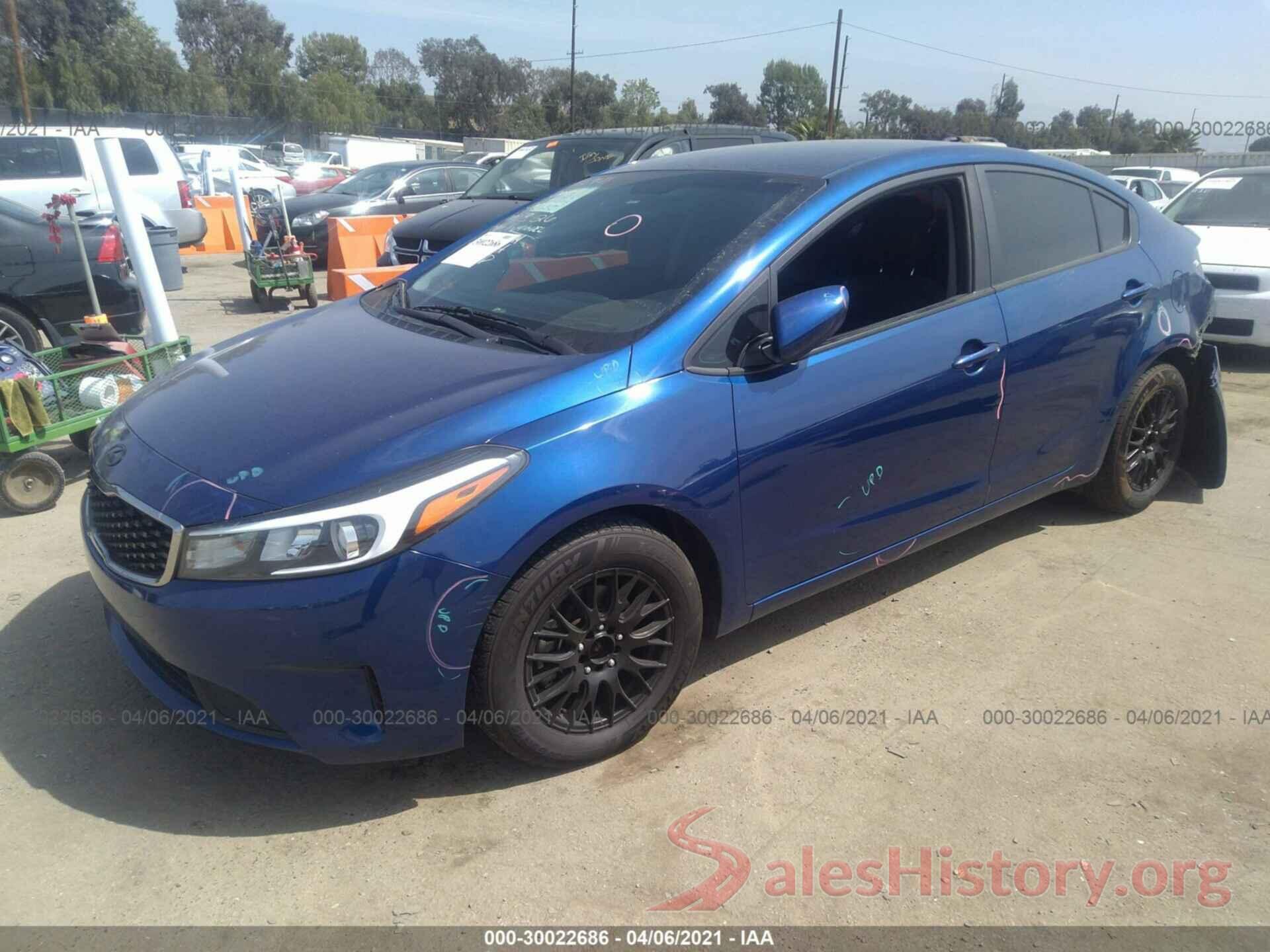 3KPFK4A78HE018689 2017 KIA FORTE