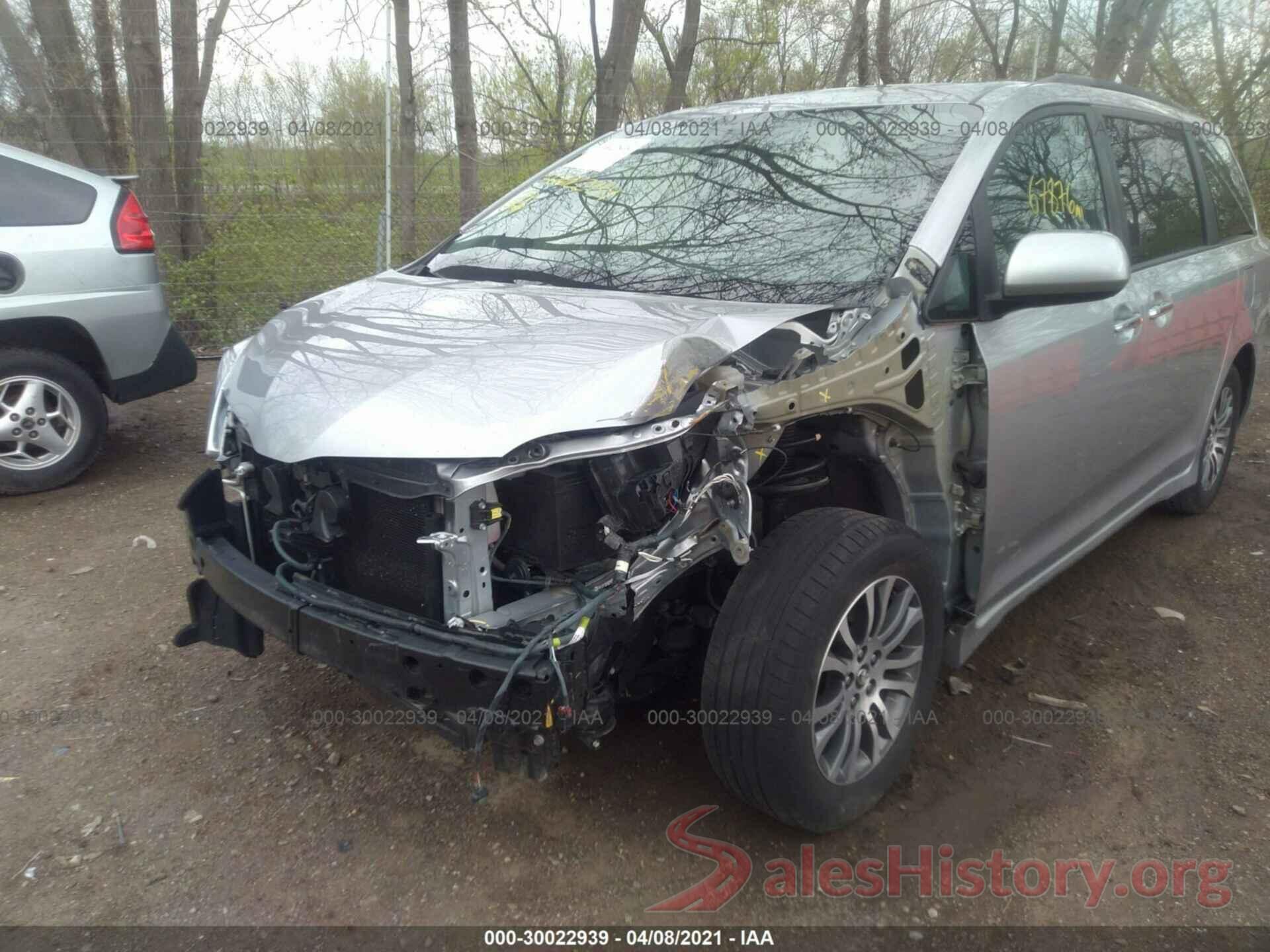 5TDYZ3DC0JS949786 2018 TOYOTA SIENNA