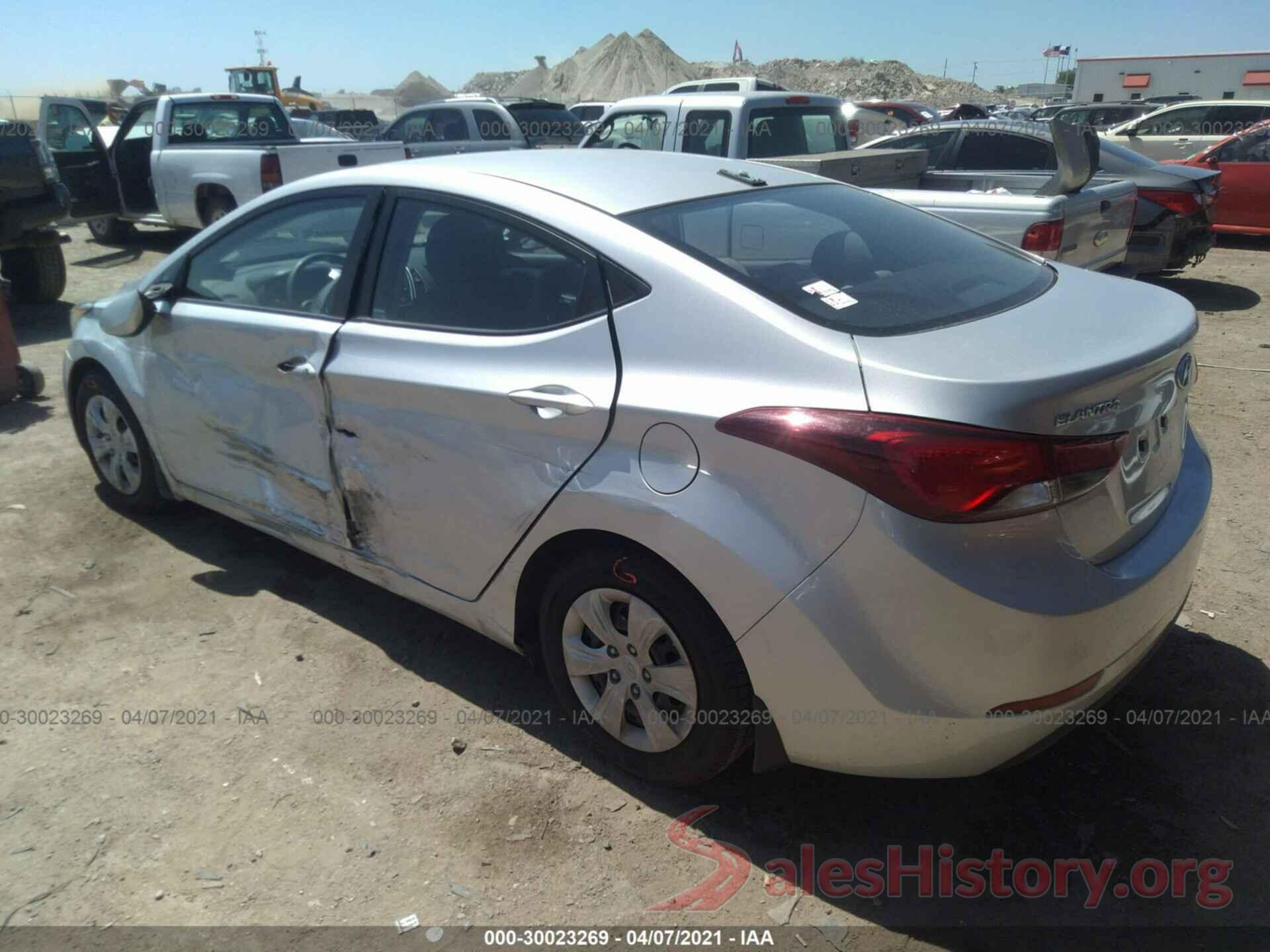 5NPDH4AE0GH779800 2016 HYUNDAI ELANTRA