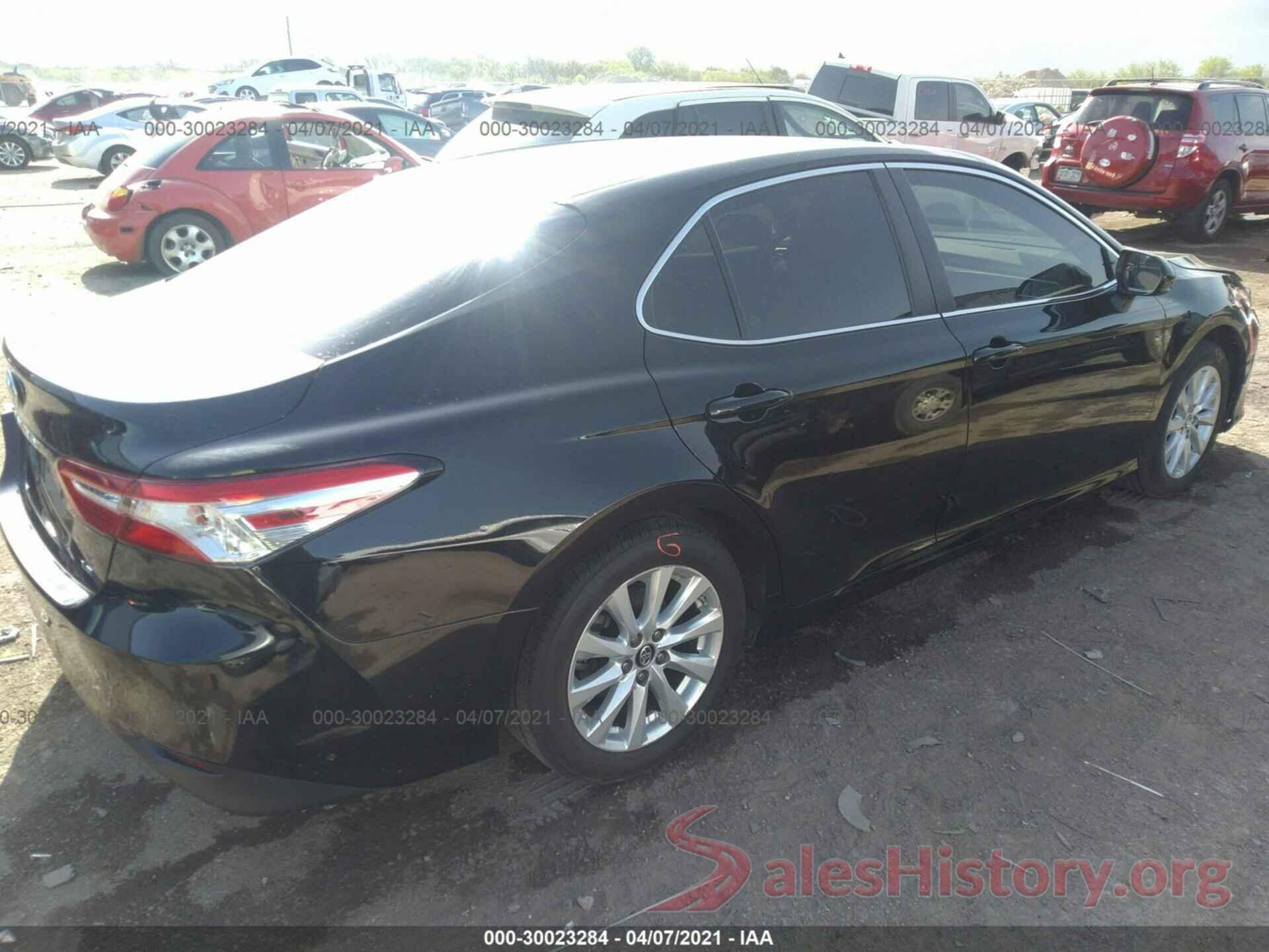 4T1B11HK3JU098058 2018 TOYOTA CAMRY