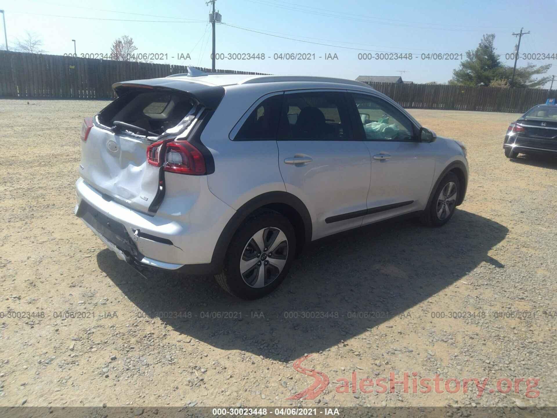 KNDCB3LC3K5292005 2019 KIA NIRO