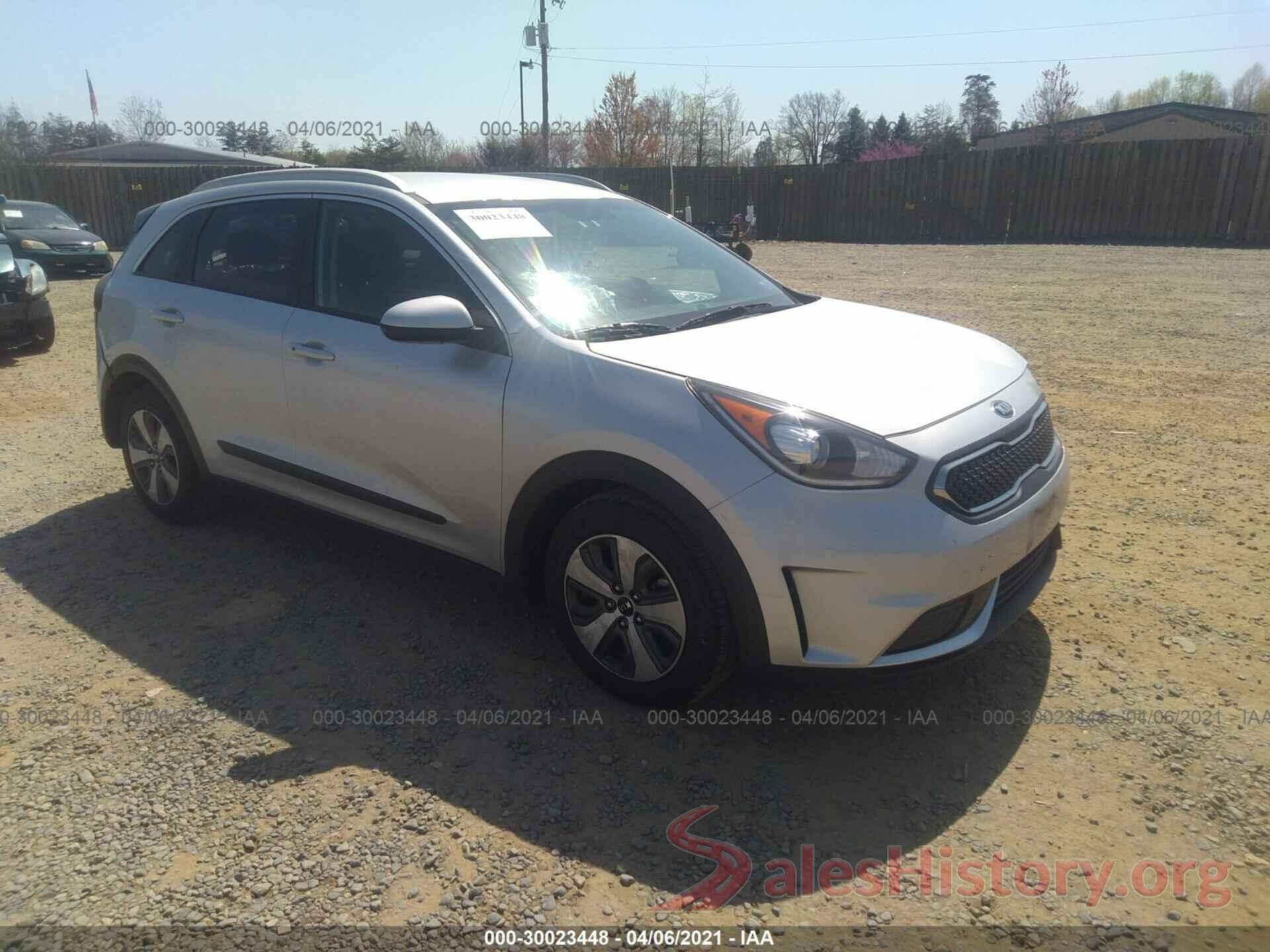 KNDCB3LC3K5292005 2019 KIA NIRO