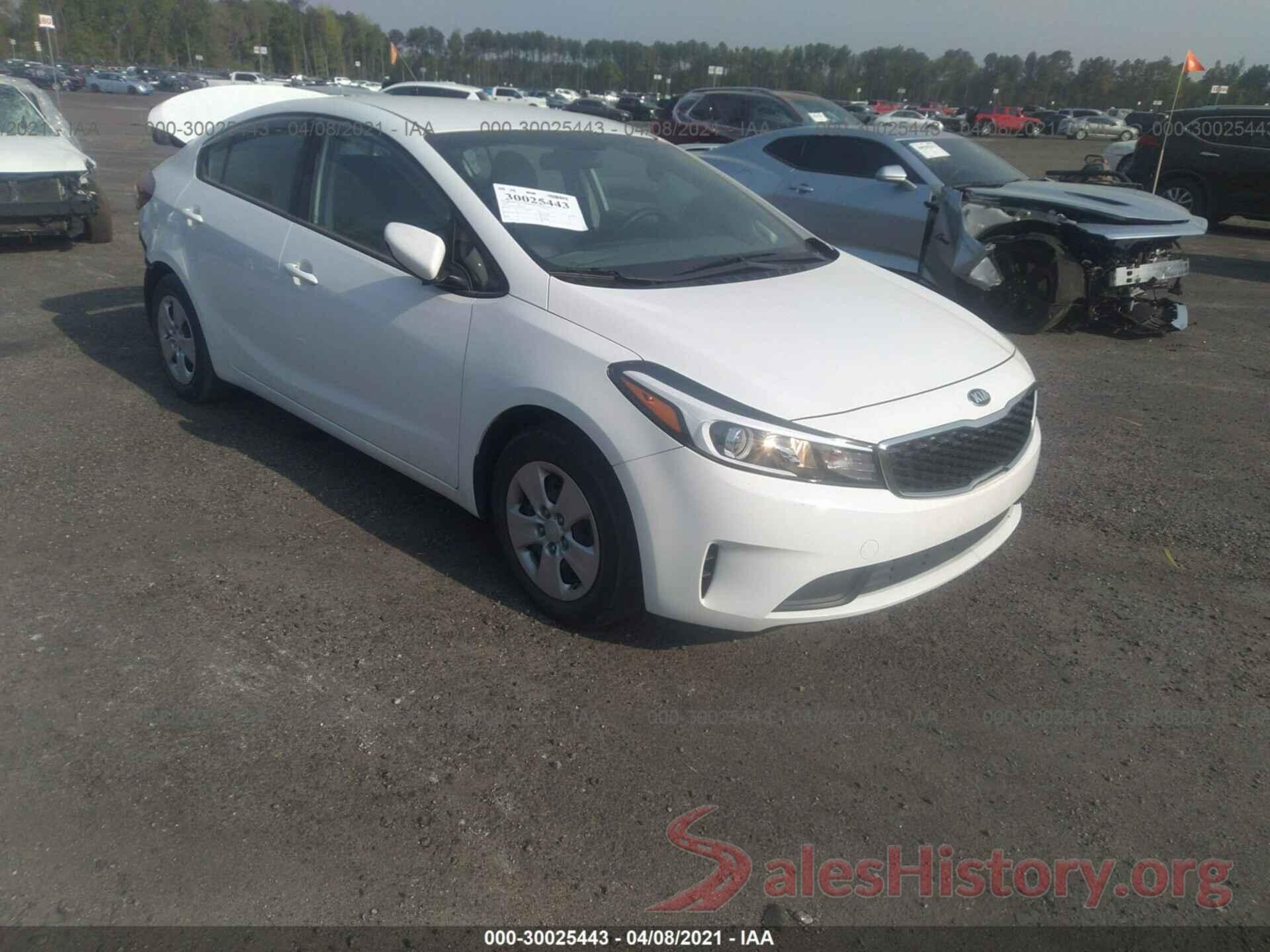 3KPFK4A74JE239437 2018 KIA FORTE