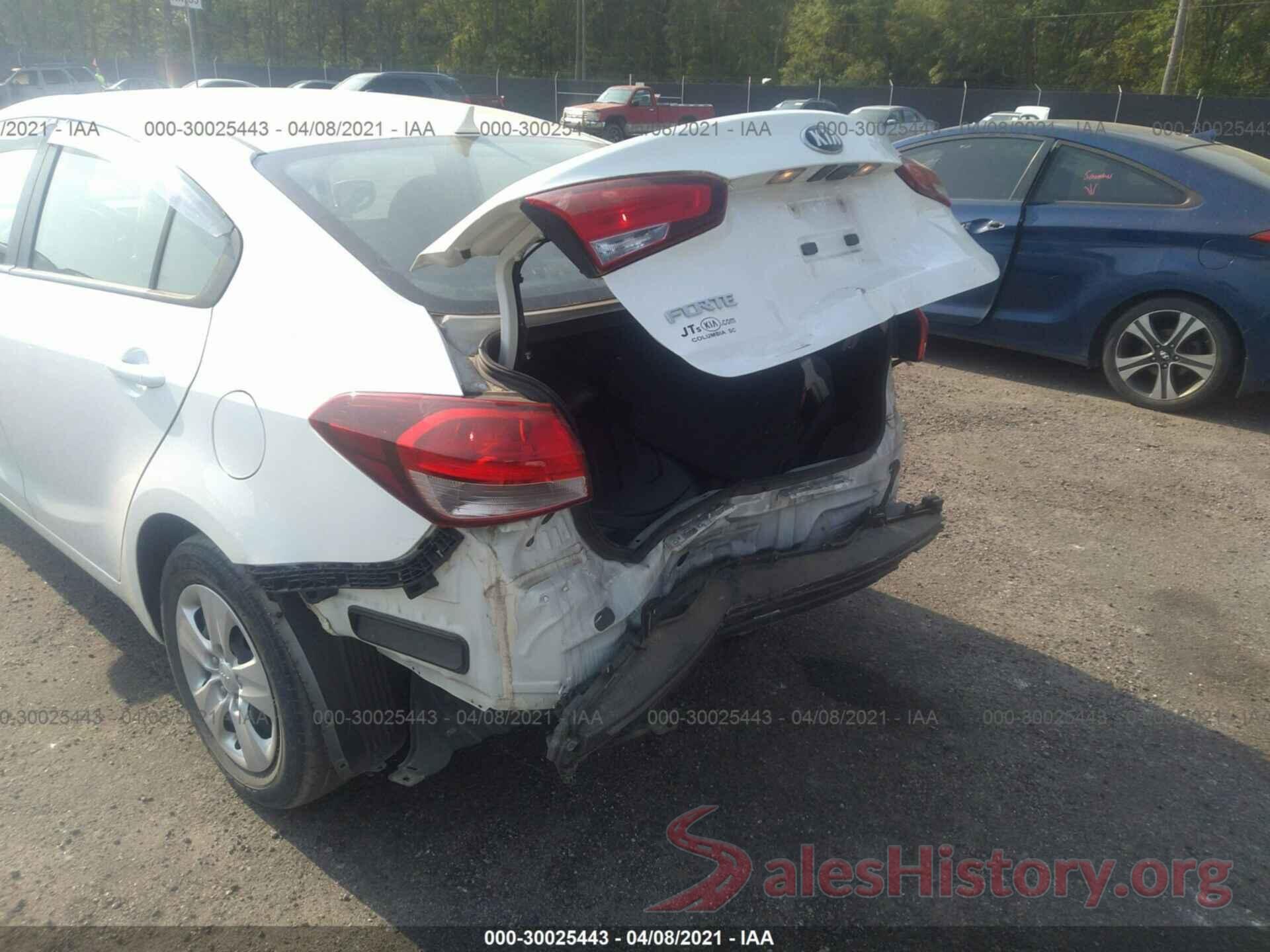 3KPFK4A74JE239437 2018 KIA FORTE