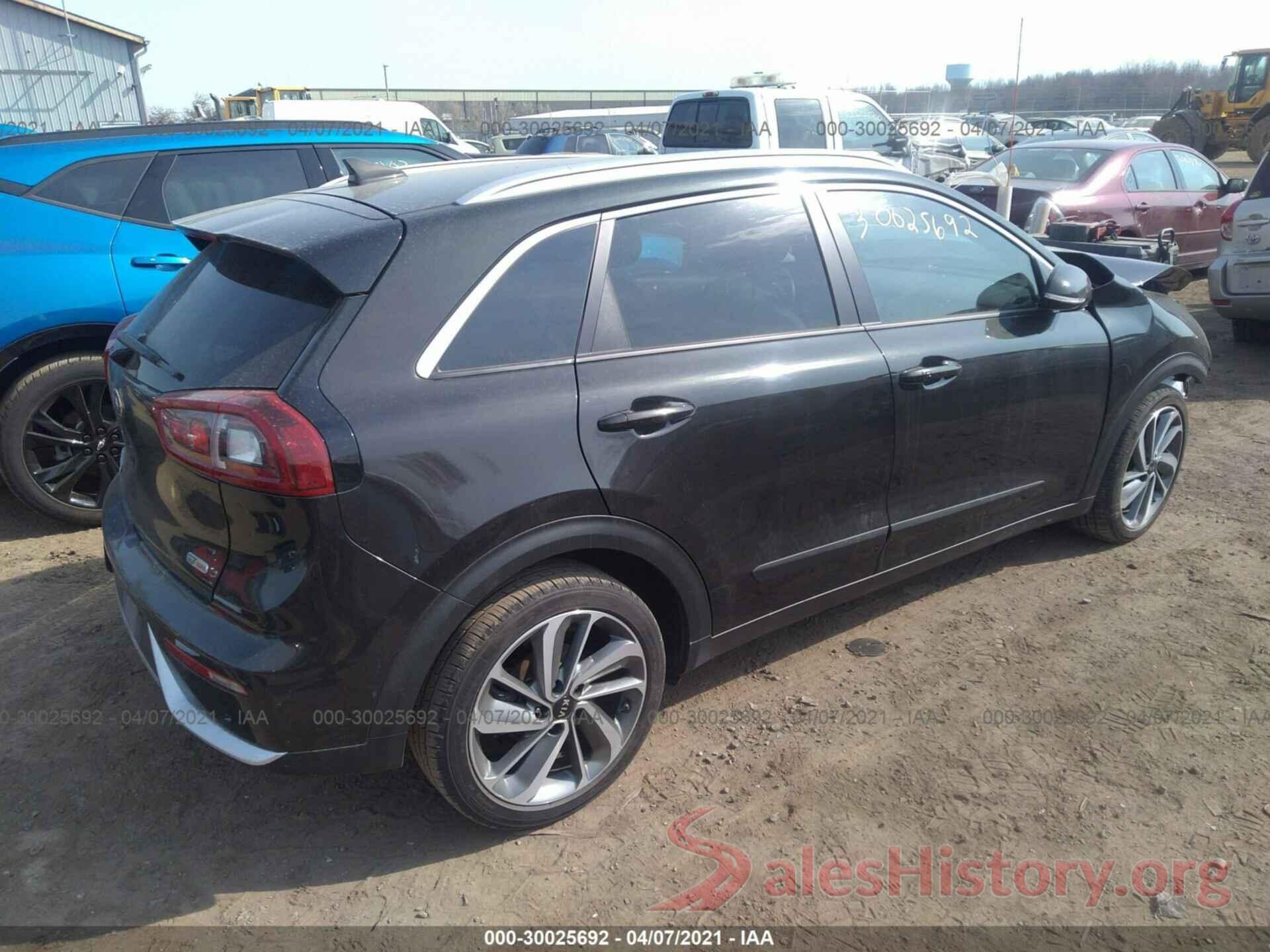 KNDCE3LC5J5143357 2018 KIA NIRO