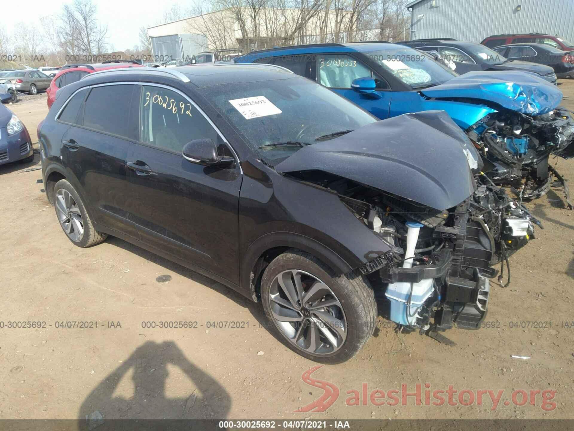 KNDCE3LC5J5143357 2018 KIA NIRO