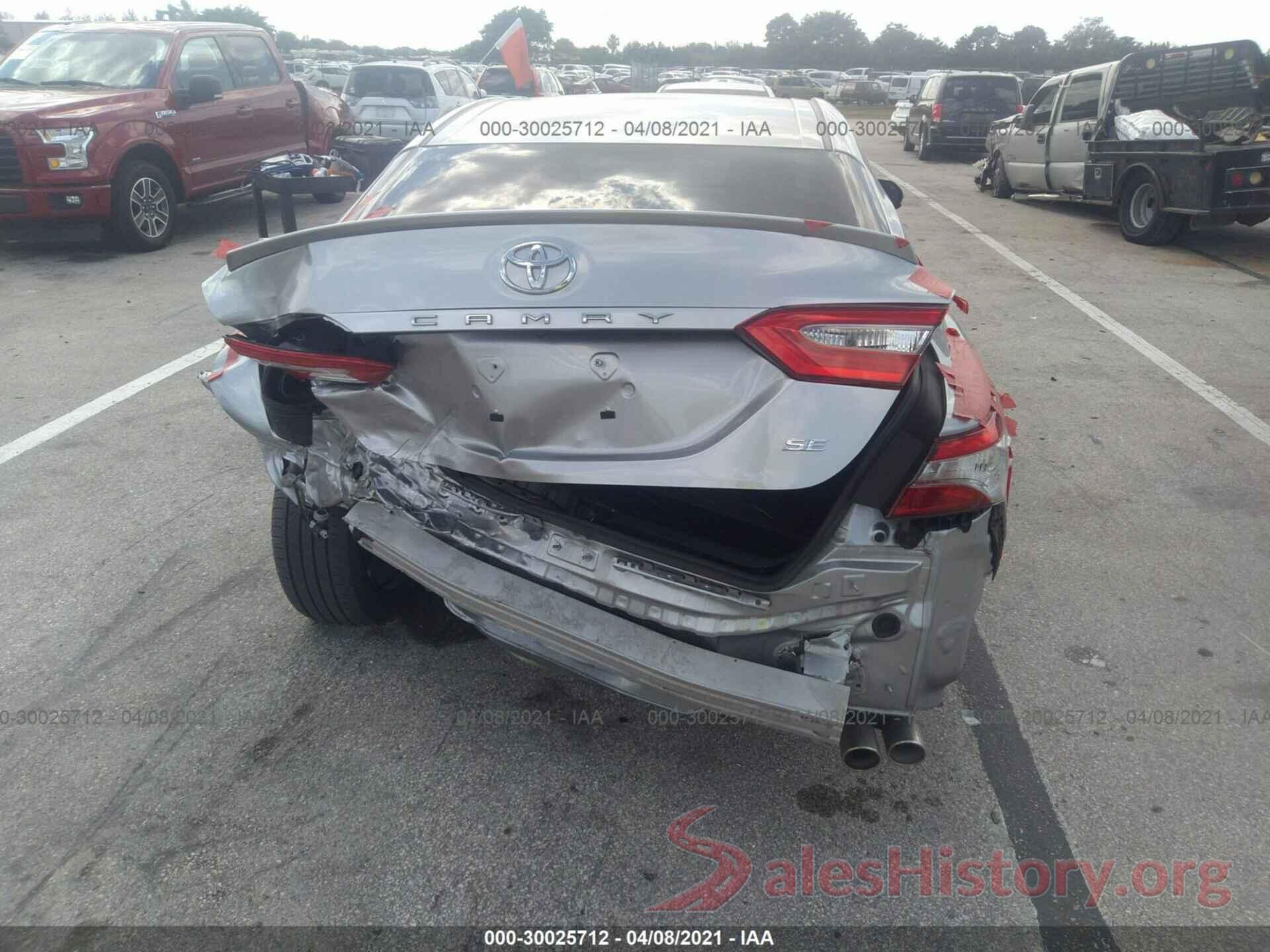 4T1B11HK7JU158746 2018 TOYOTA CAMRY