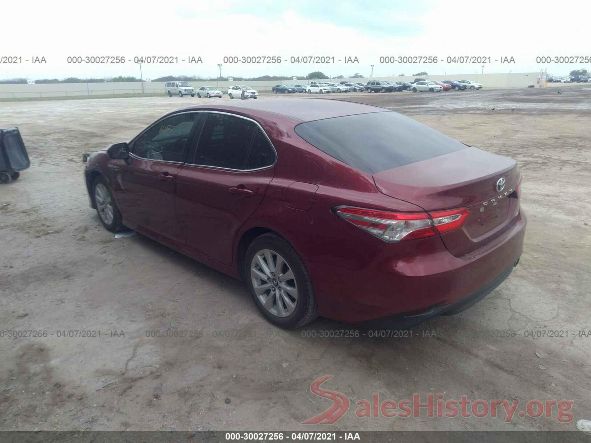 4T1B11HK5JU661157 2018 TOYOTA CAMRY