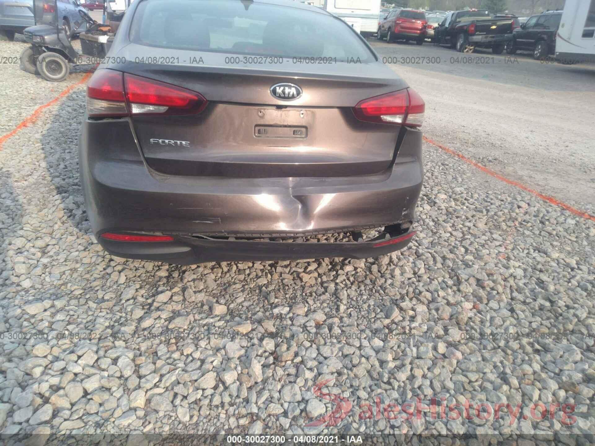 3KPFL4A72HE138677 2017 KIA FORTE