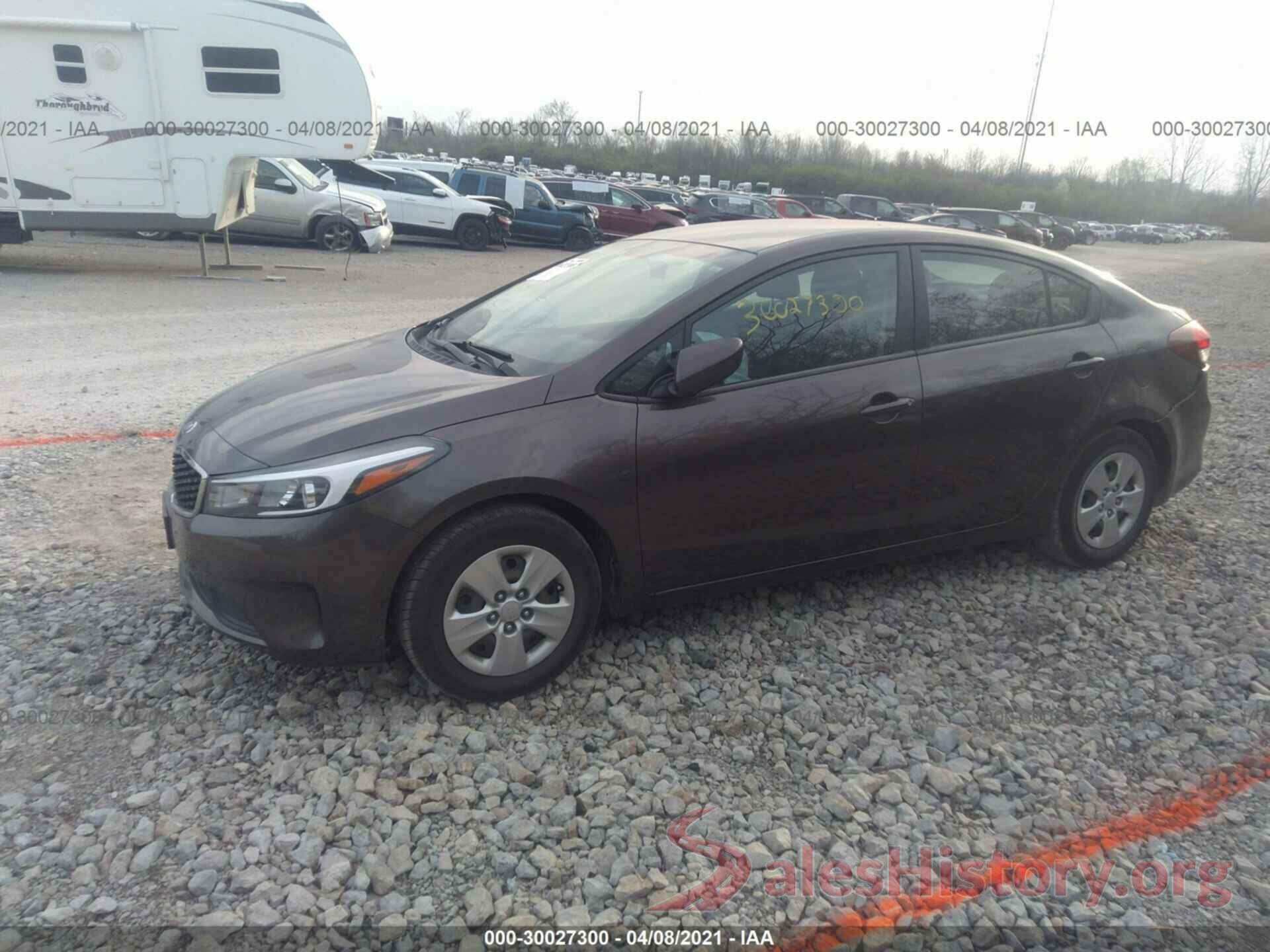 3KPFL4A72HE138677 2017 KIA FORTE