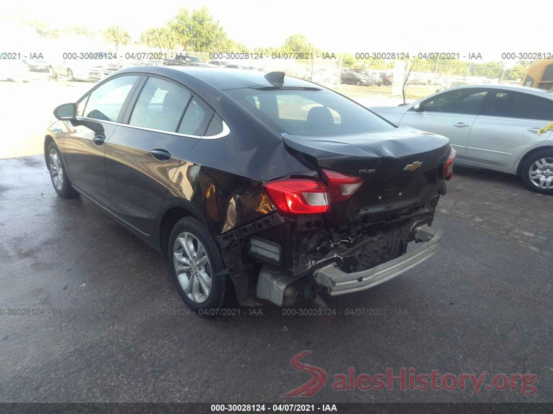 1G1BE5SM8K7145068 2019 CHEVROLET CRUZE