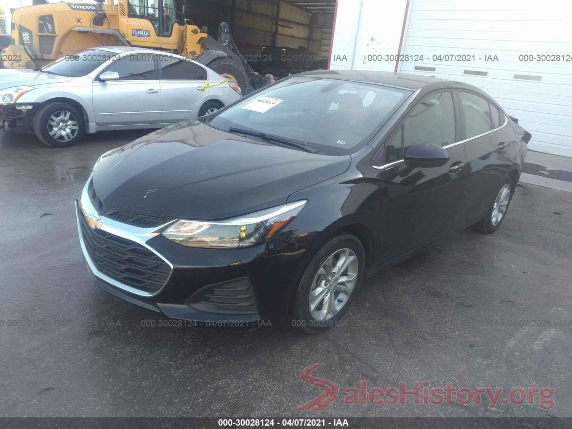 1G1BE5SM8K7145068 2019 CHEVROLET CRUZE