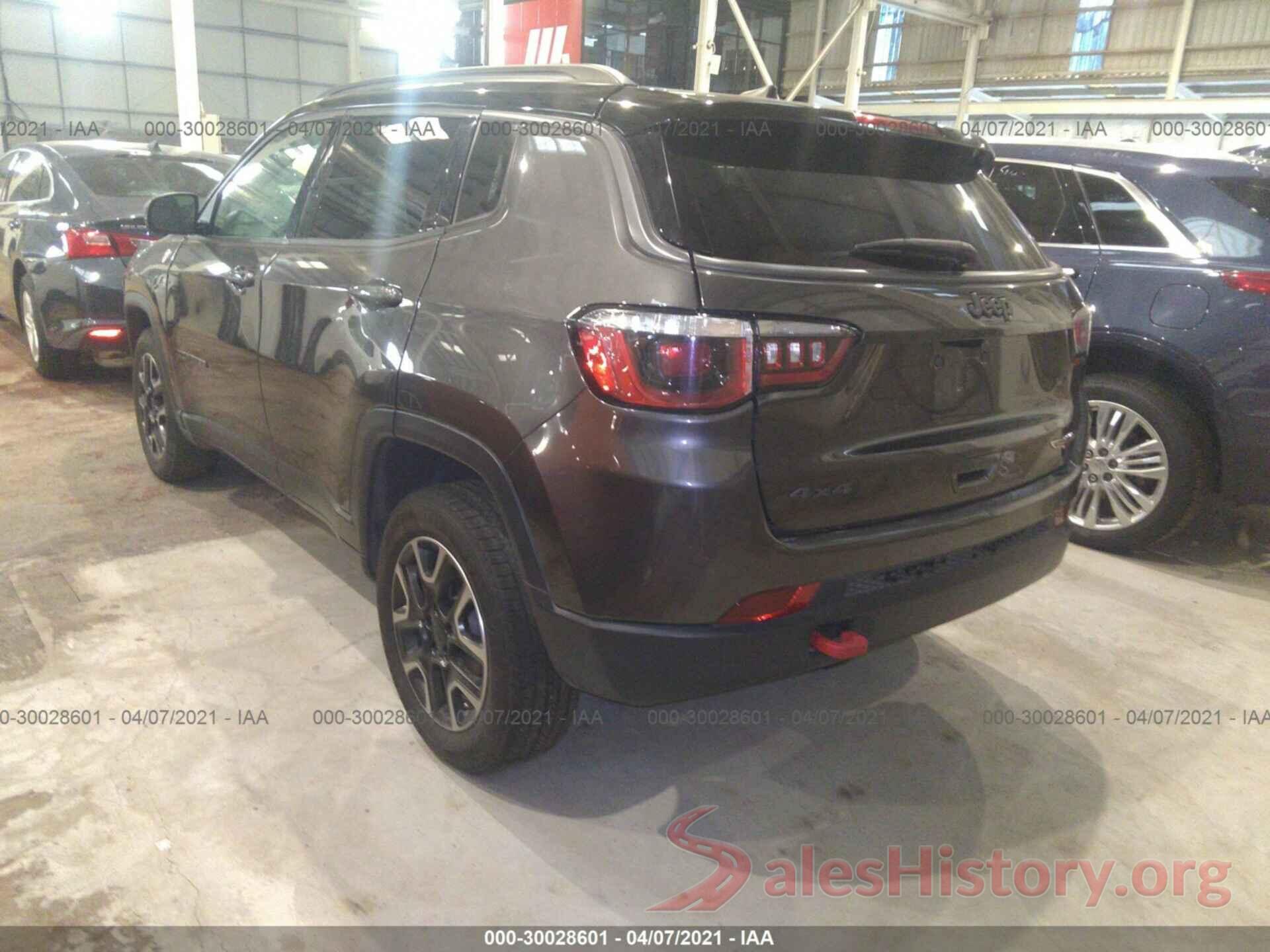 3C4NJDDB0KT650393 2019 JEEP COMPASS