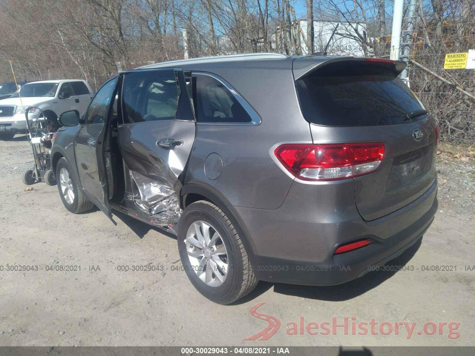 5XYPGDA33GG150490 2016 KIA SORENTO