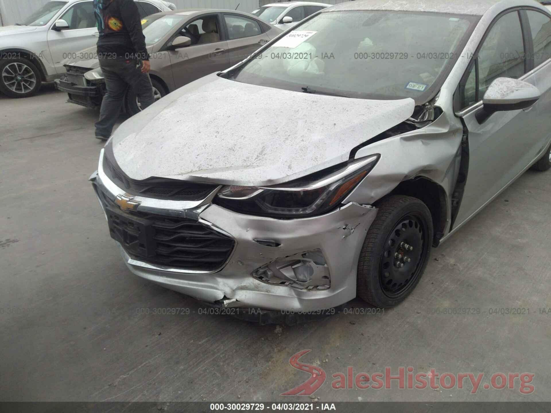 1G1BE5SM9K7101970 2019 CHEVROLET CRUZE