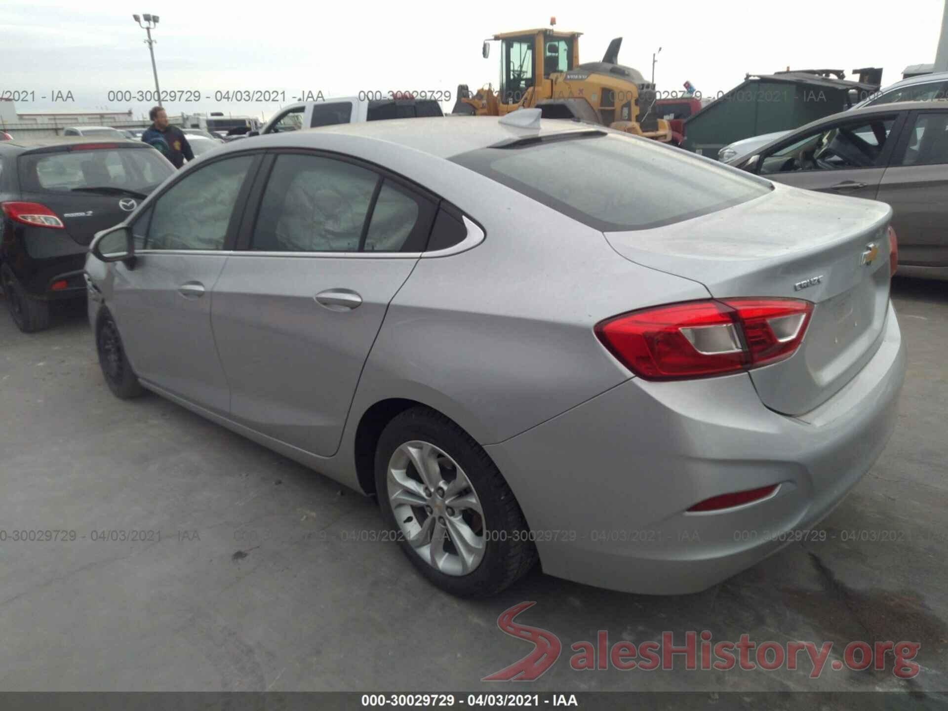 1G1BE5SM9K7101970 2019 CHEVROLET CRUZE