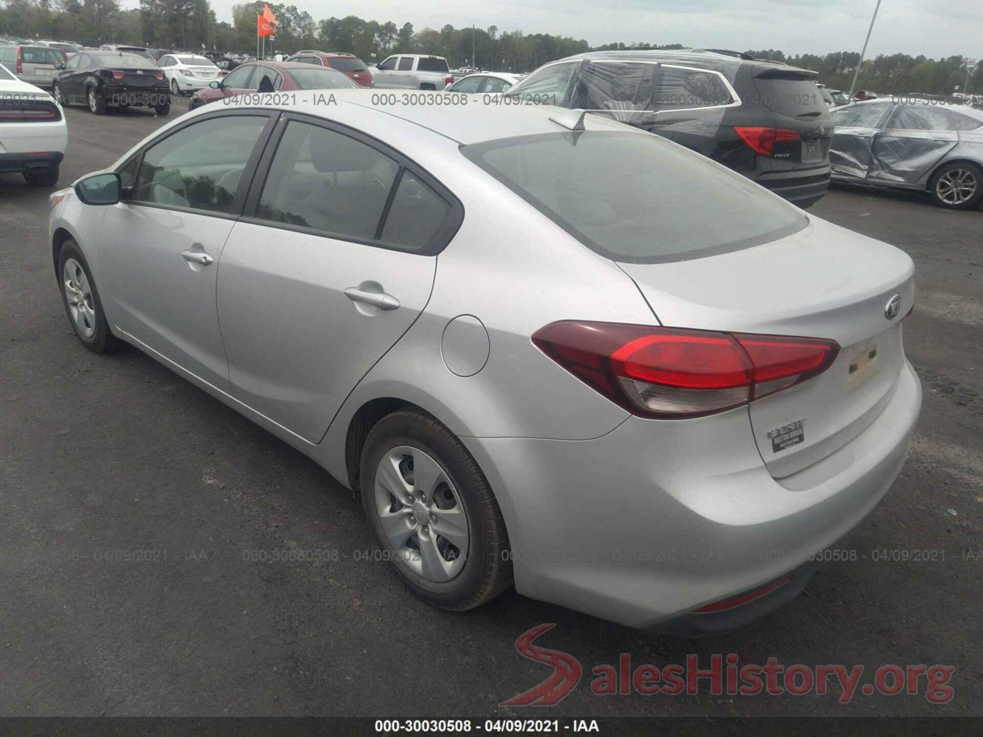 3KPFK4A76HE141780 2017 KIA FORTE