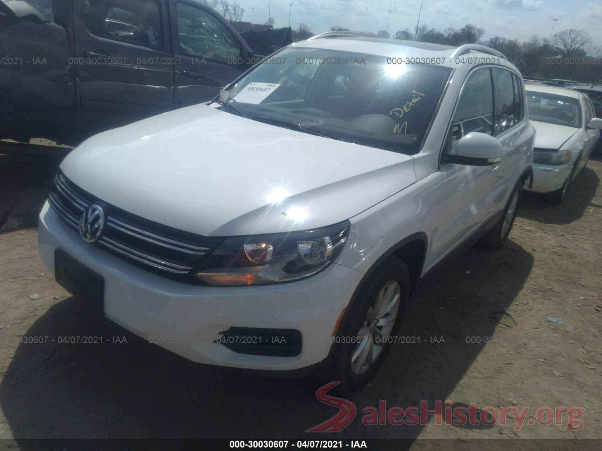 WVGRV7AX0HK012819 2017 VOLKSWAGEN TIGUAN