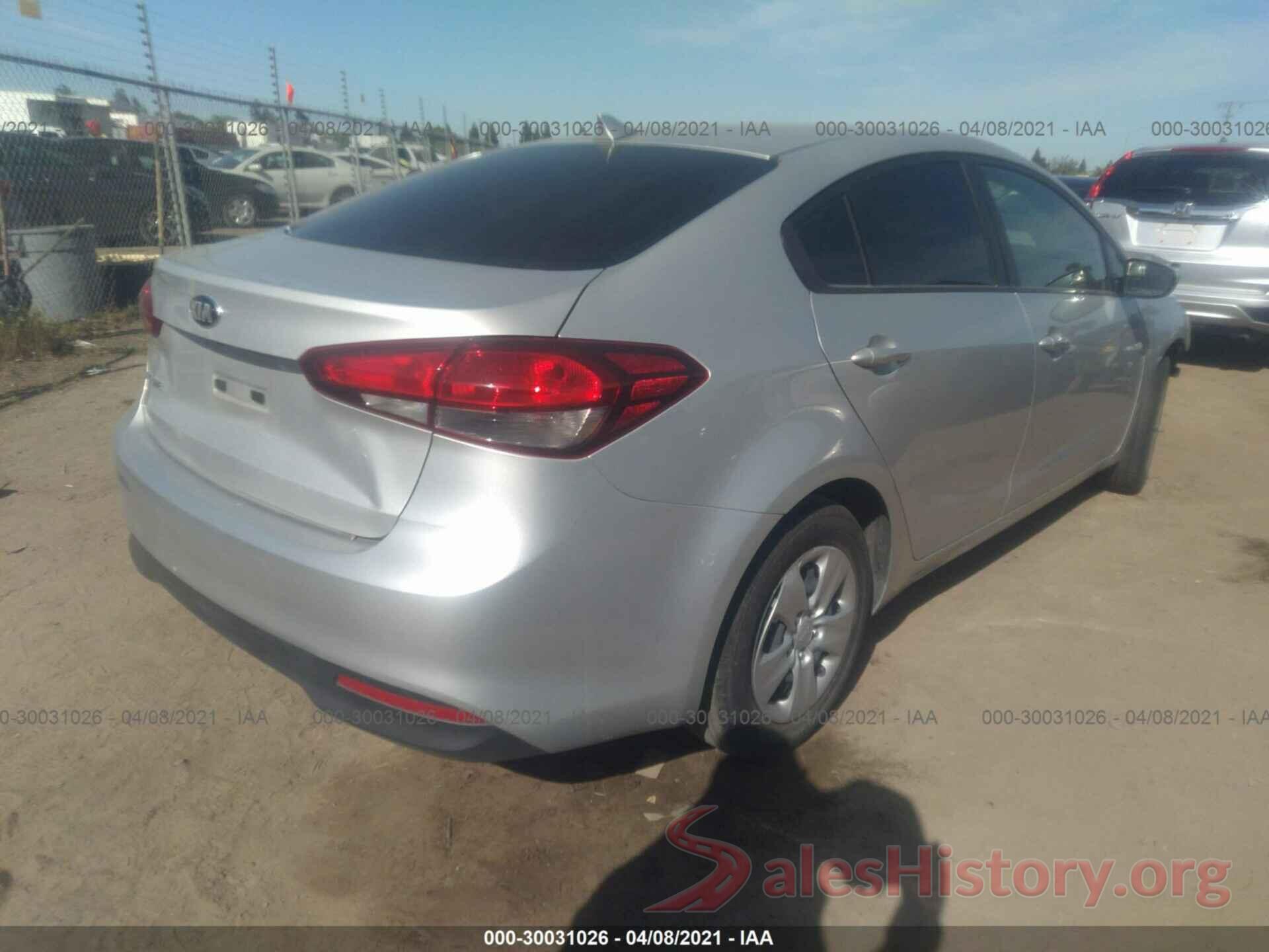 3KPFK4A74JE268680 2018 KIA FORTE