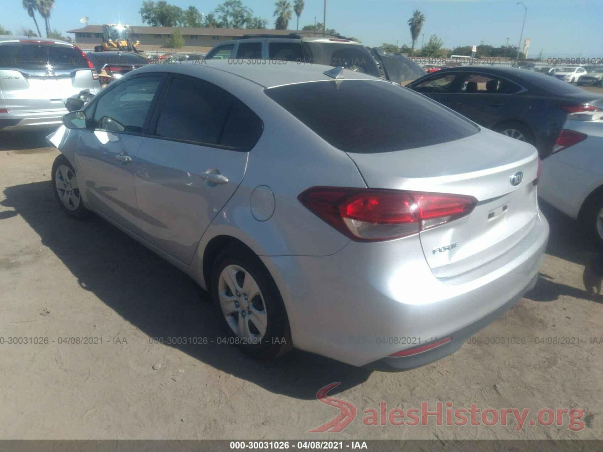 3KPFK4A74JE268680 2018 KIA FORTE