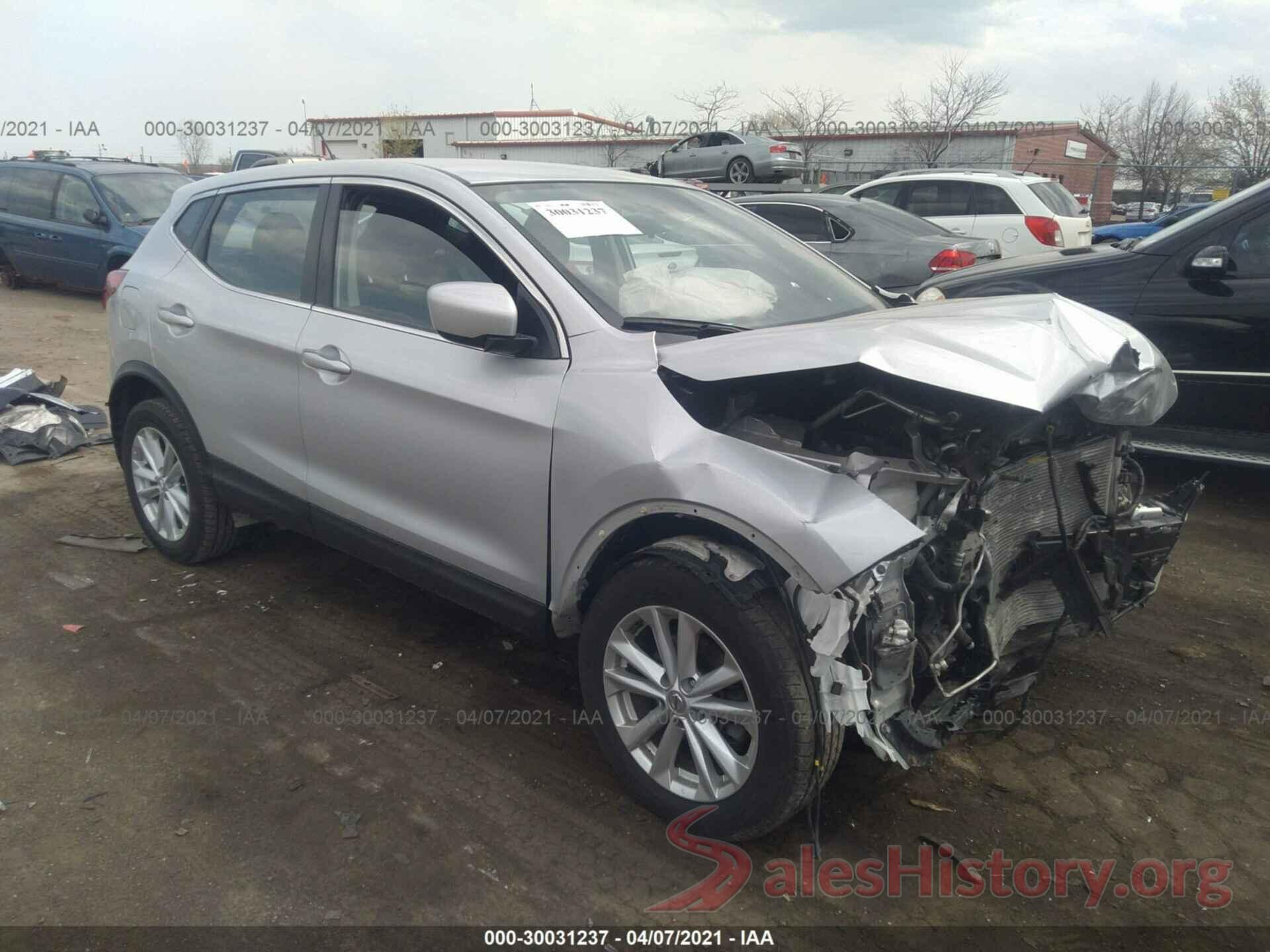 JN1BJ1CR0HW123525 2017 NISSAN ROGUE SPORT