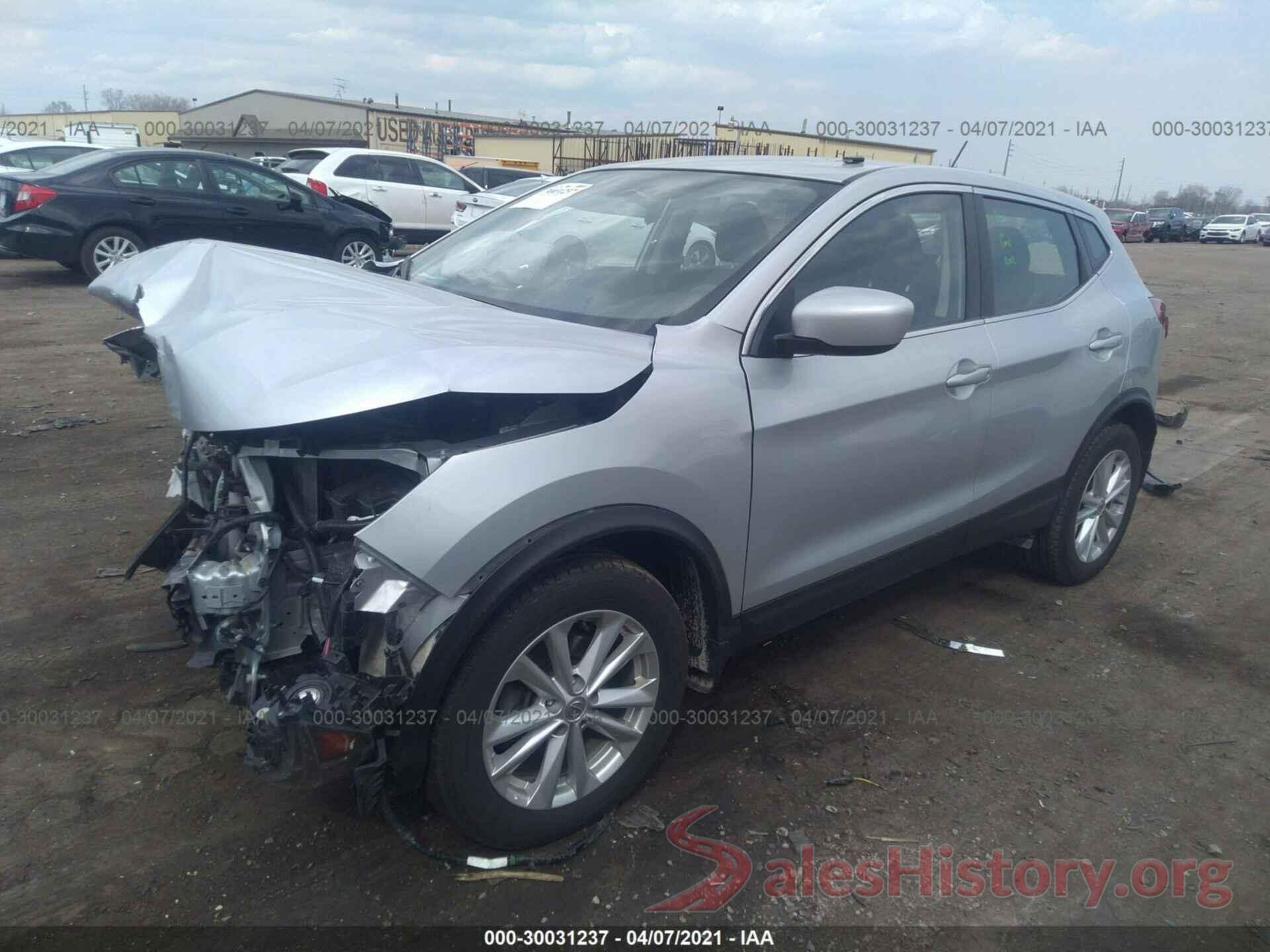 JN1BJ1CR0HW123525 2017 NISSAN ROGUE SPORT