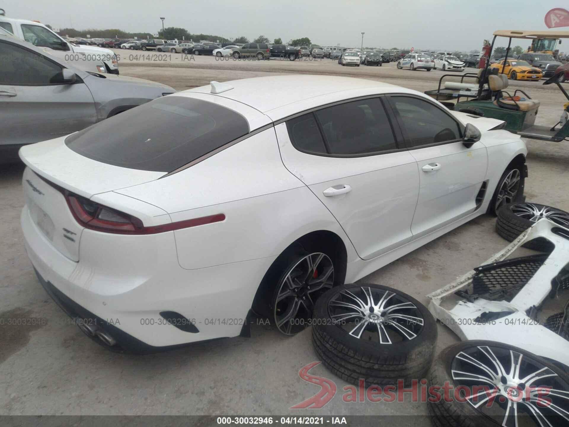 KNAE35LC1J6030197 2018 KIA STINGER