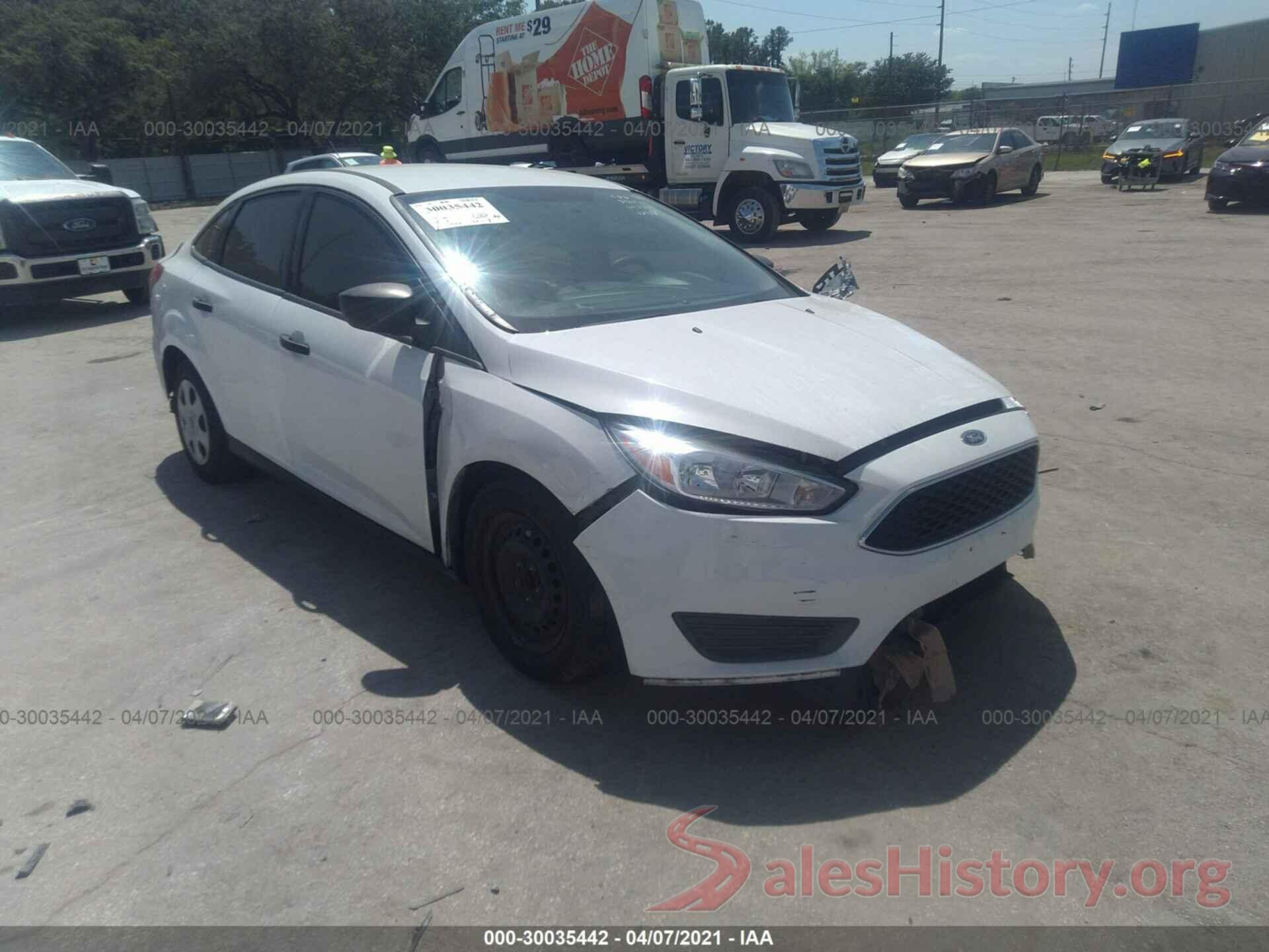 1FADP3E24JL215136 2018 FORD FOCUS