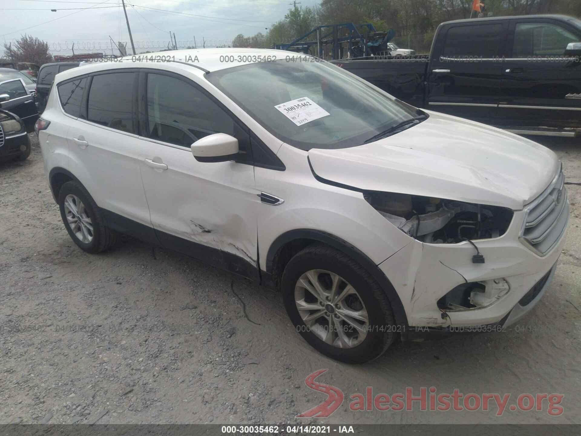 1FMCU9G9XHUA98707 2017 FORD ESCAPE