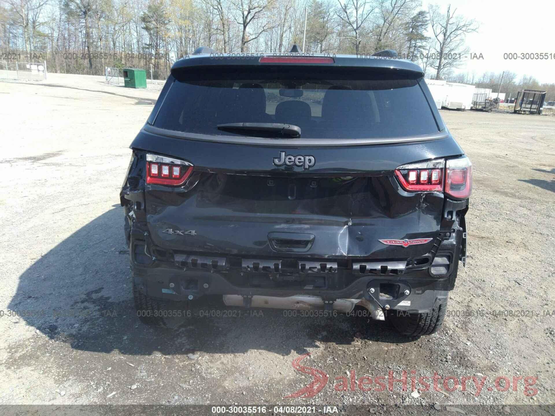 3C4NJDDB5JT451757 2018 JEEP COMPASS